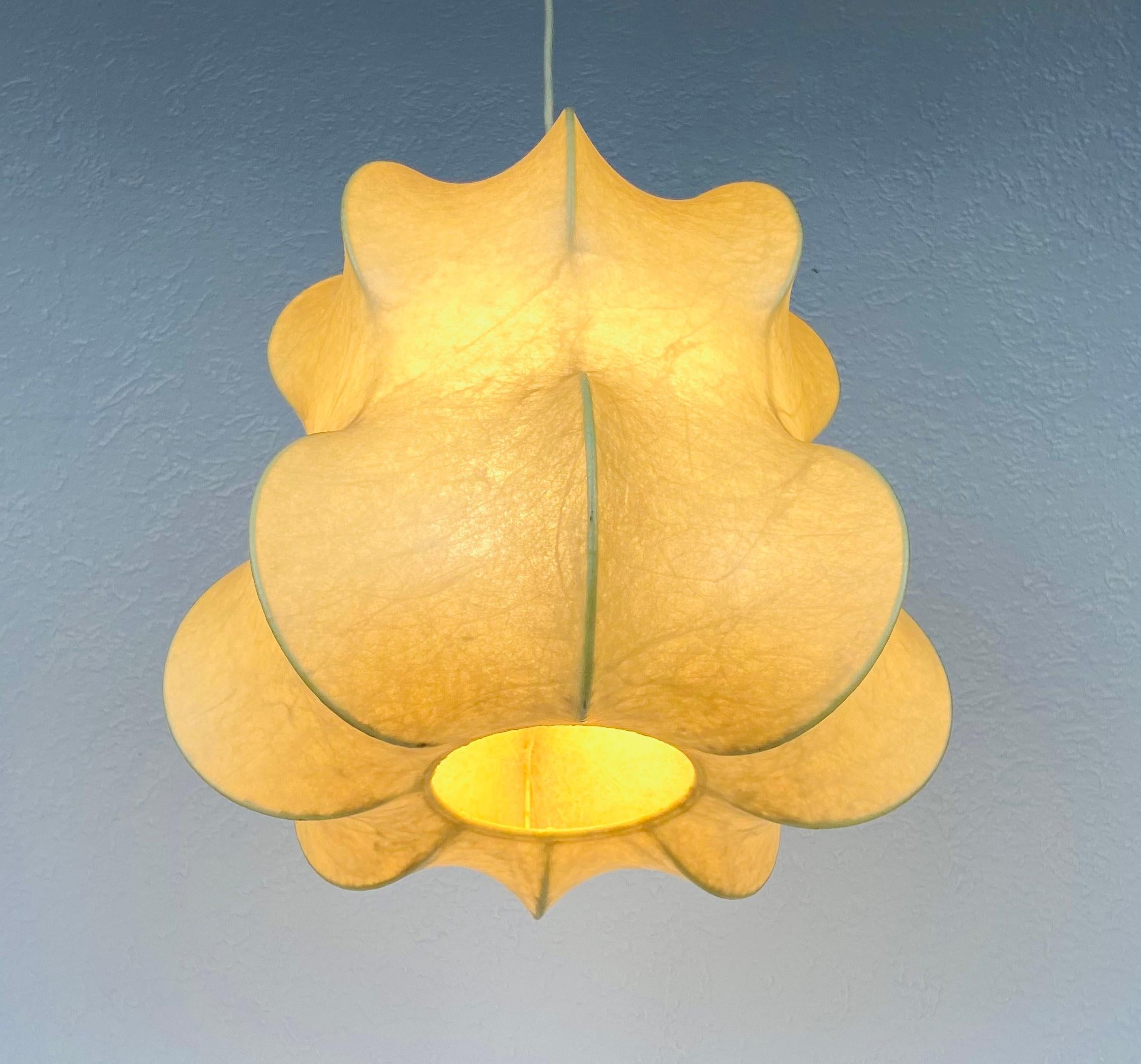 Midcentury Cocoon Pendant Light, 1960s, Italy 2