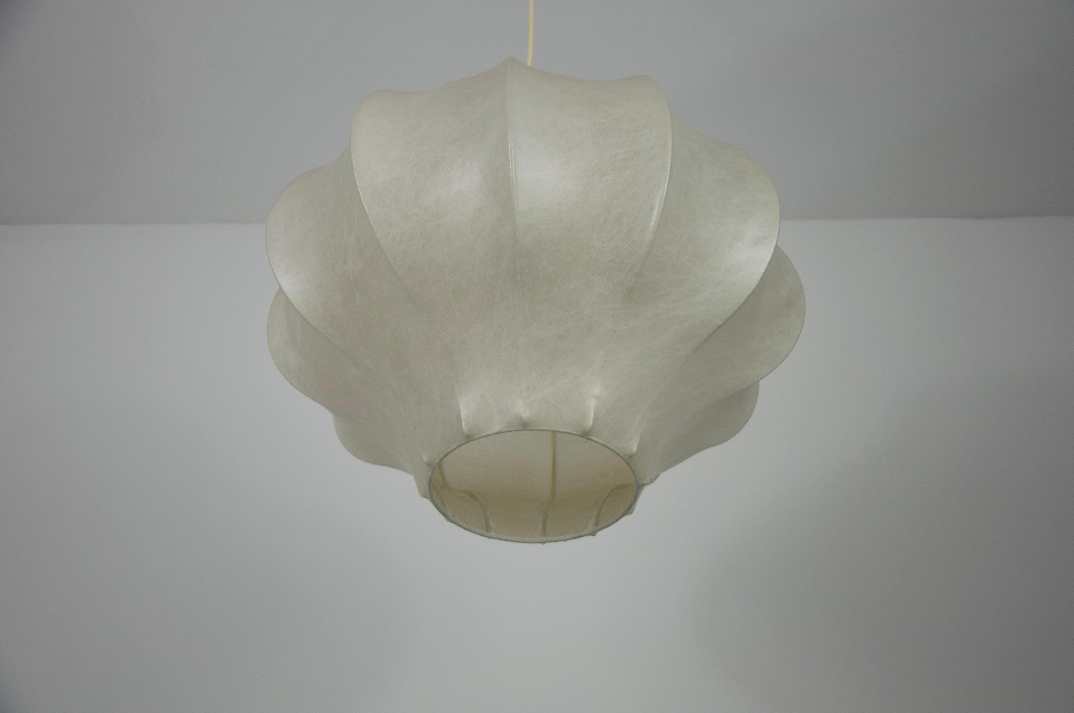 Midcentury Cocoon Pendant Light, 1960s, Italy 2