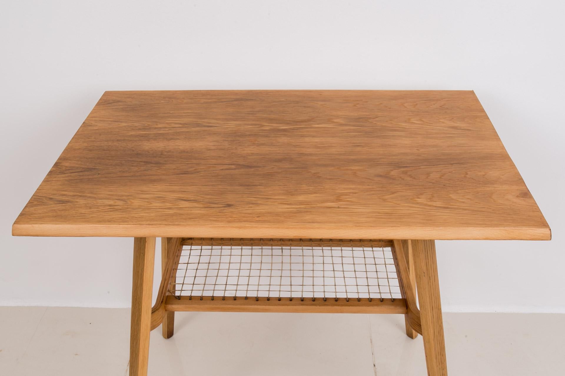 Midcentury Coffee Table, 1950s In Good Condition For Sale In Wrocław, Poland