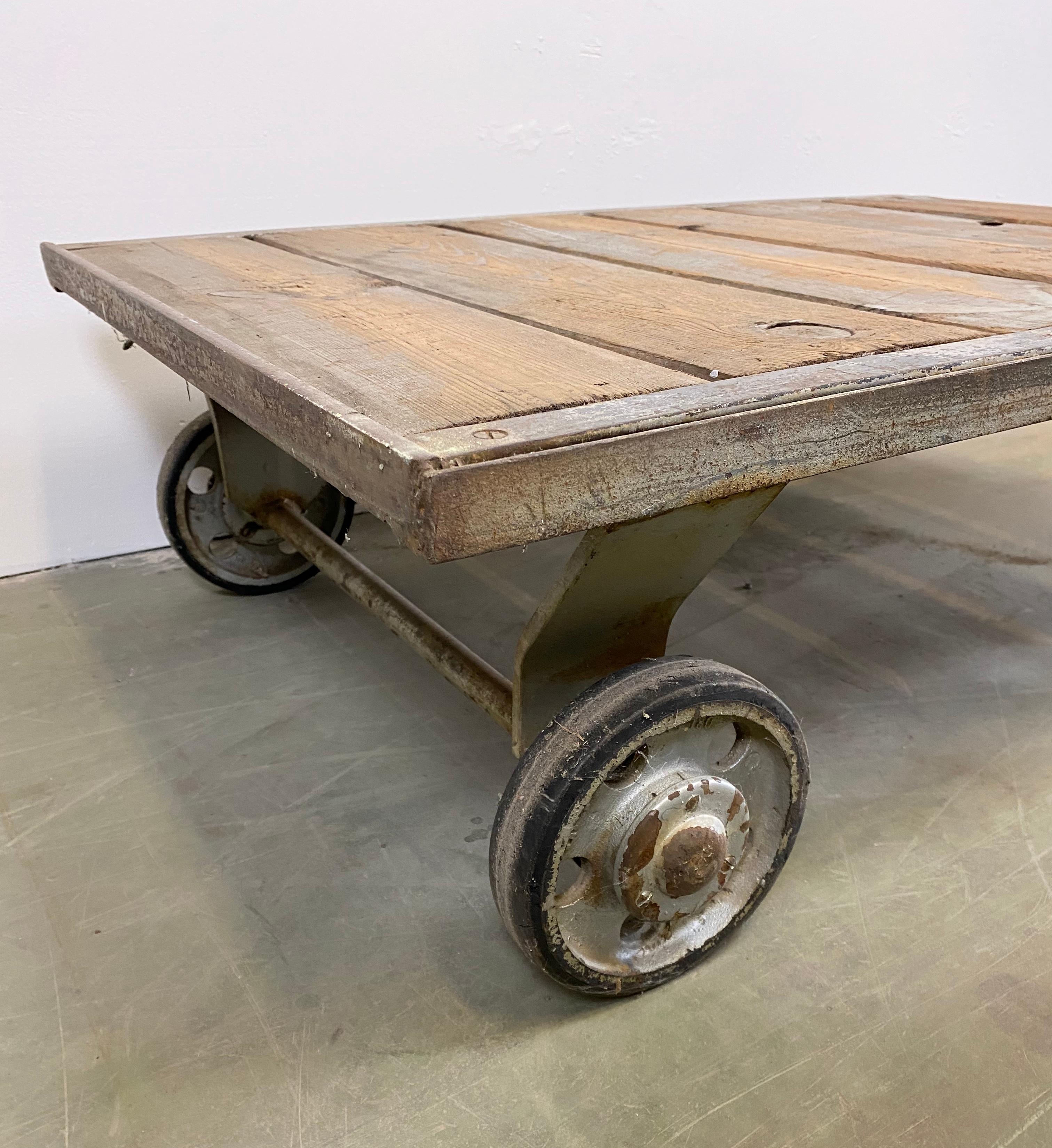 Industrial Midcentury Coffee Table Cart, 1950s