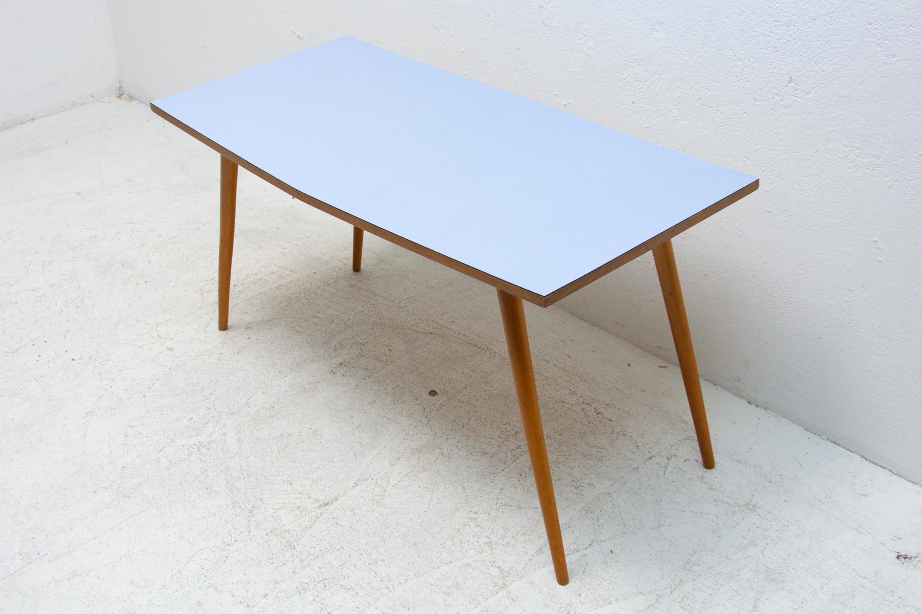Midcentury Coffee Table, Czechoslovakia, 1960´s In Good Condition For Sale In Prague 8, CZ