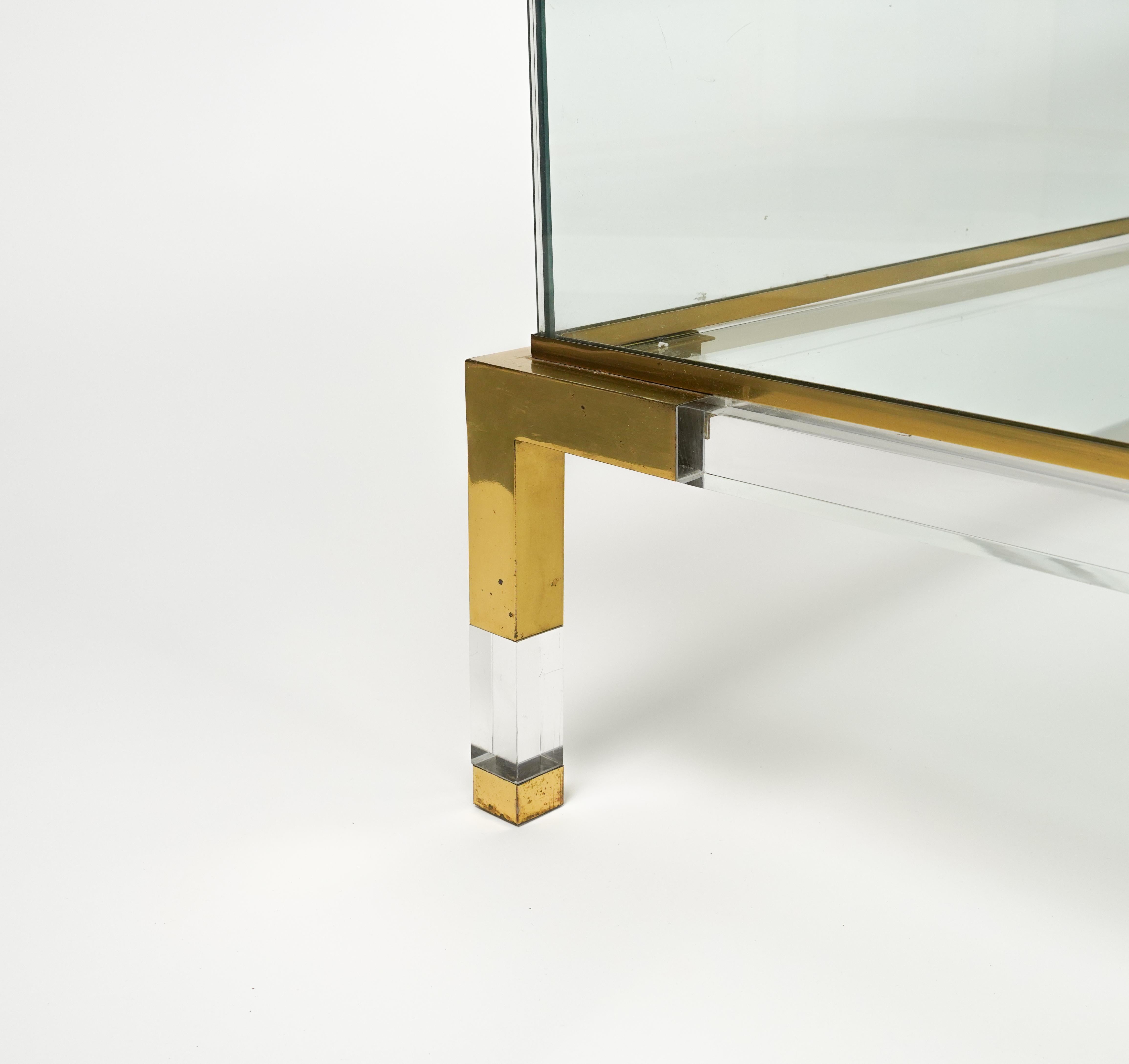 Midcentury Coffee Table in Lucite, Brass & Glass by Maison Jansen, France 1970s For Sale 7
