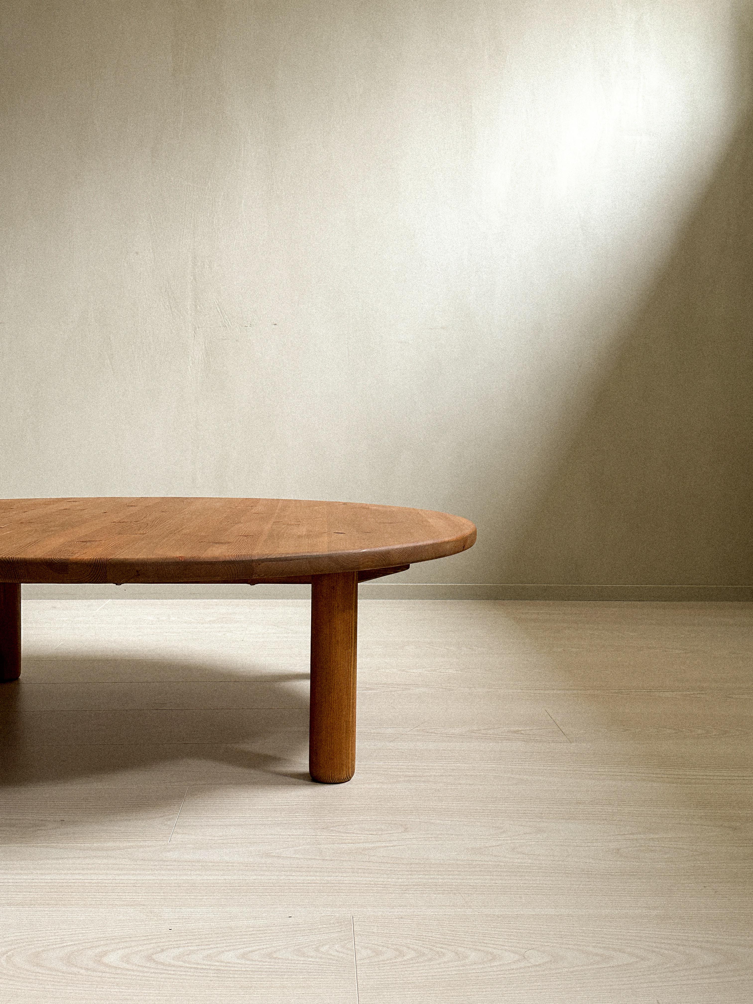 Midcentury Coffee Table in the Manner of Charlotte Perriand, Pine, circa 1960s 4