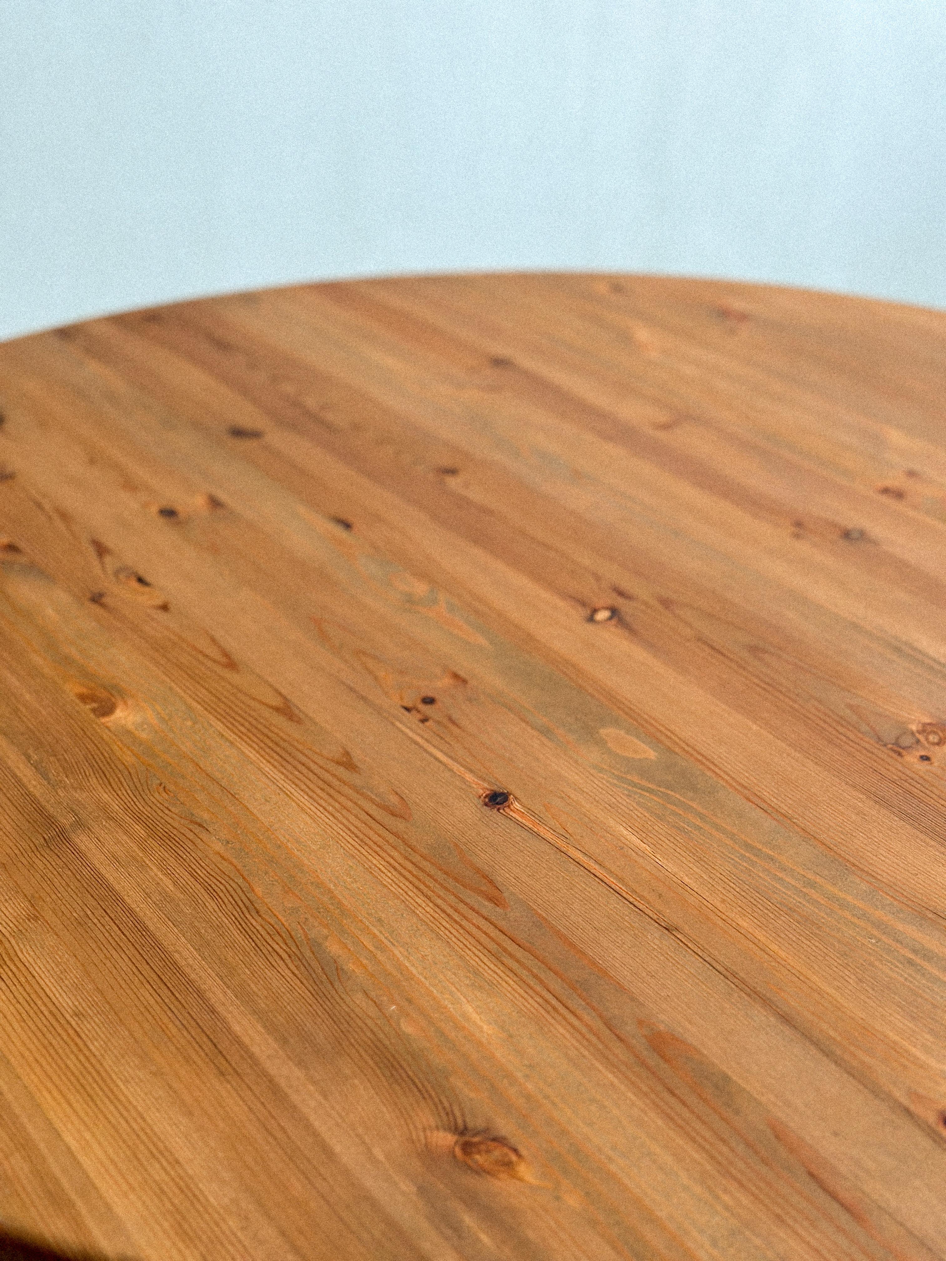 Midcentury Coffee Table in the Manner of Charlotte Perriand, Pine, circa 1960s 2
