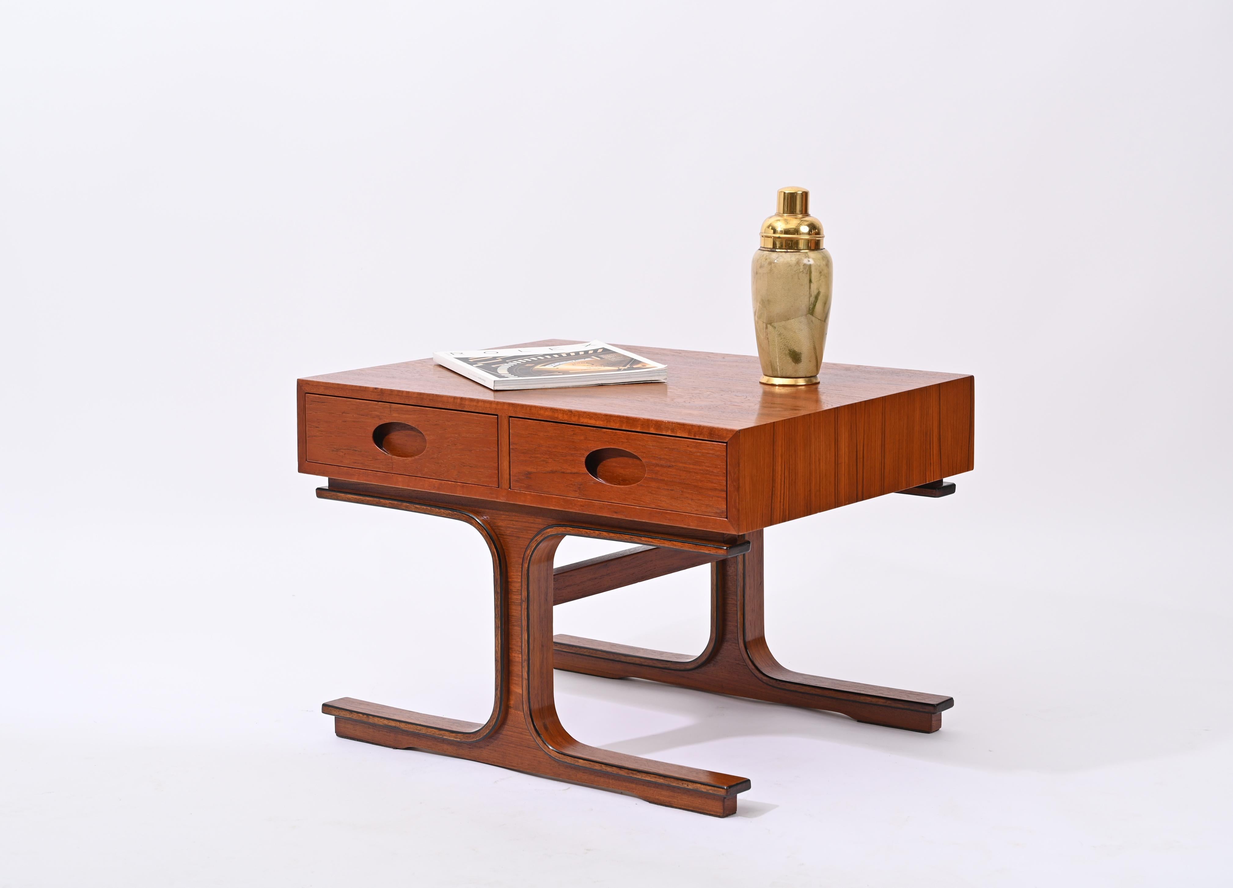 Table basse du milieu du siècle Mod. 554 de Gianfranco Frattini pour Bernini, Italie, années 1960 en vente 8