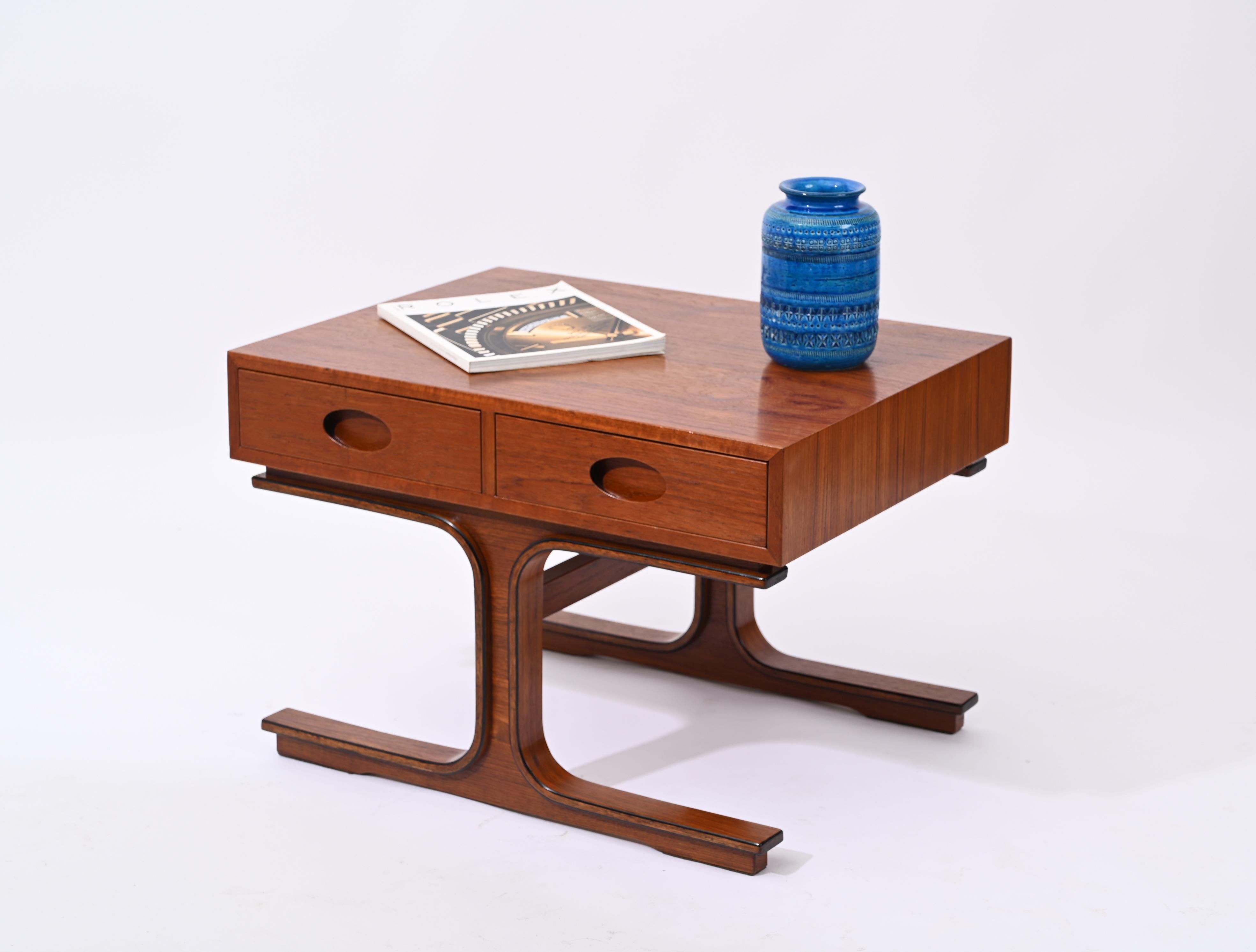 Milieu du XXe siècle Table basse du milieu du siècle Mod. 554 de Gianfranco Frattini pour Bernini, Italie, années 1960 en vente