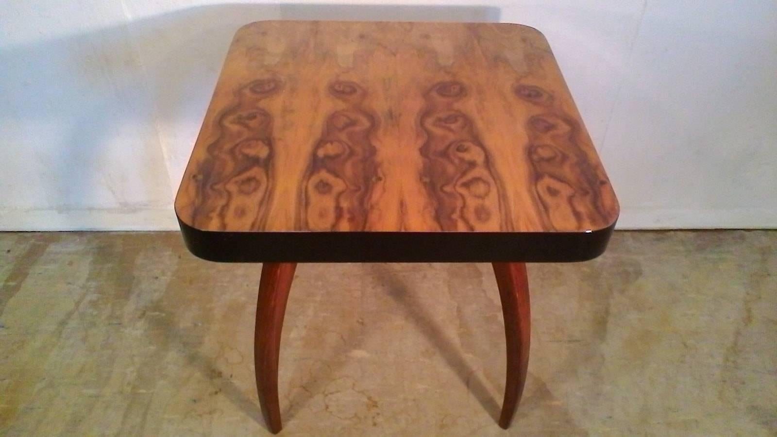 Mid-Century Modern Table basse araignée du milieu du siècle dernier, design de Jindrich Halabala, 1930 en vente