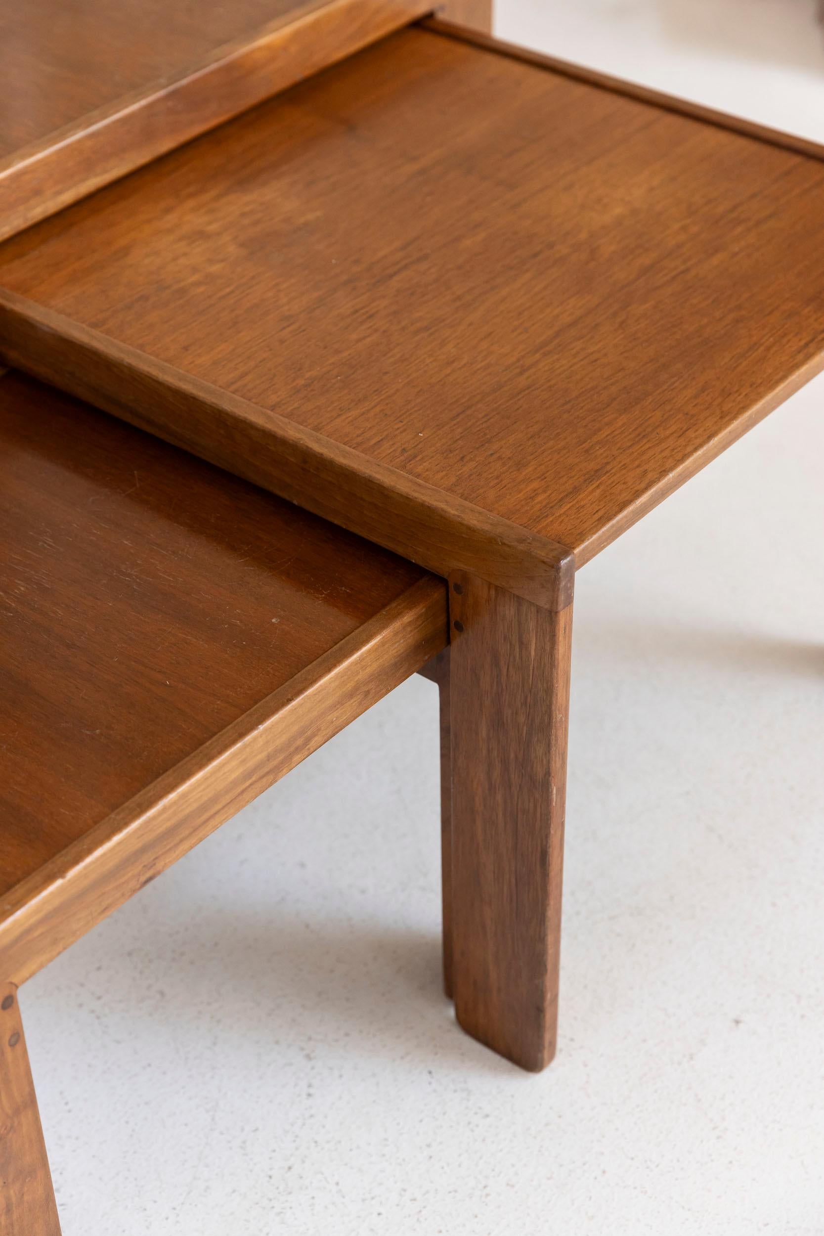 Midcentury coffee tables mod. 777 by  Afra e Tobia Scarpa For Sale 7