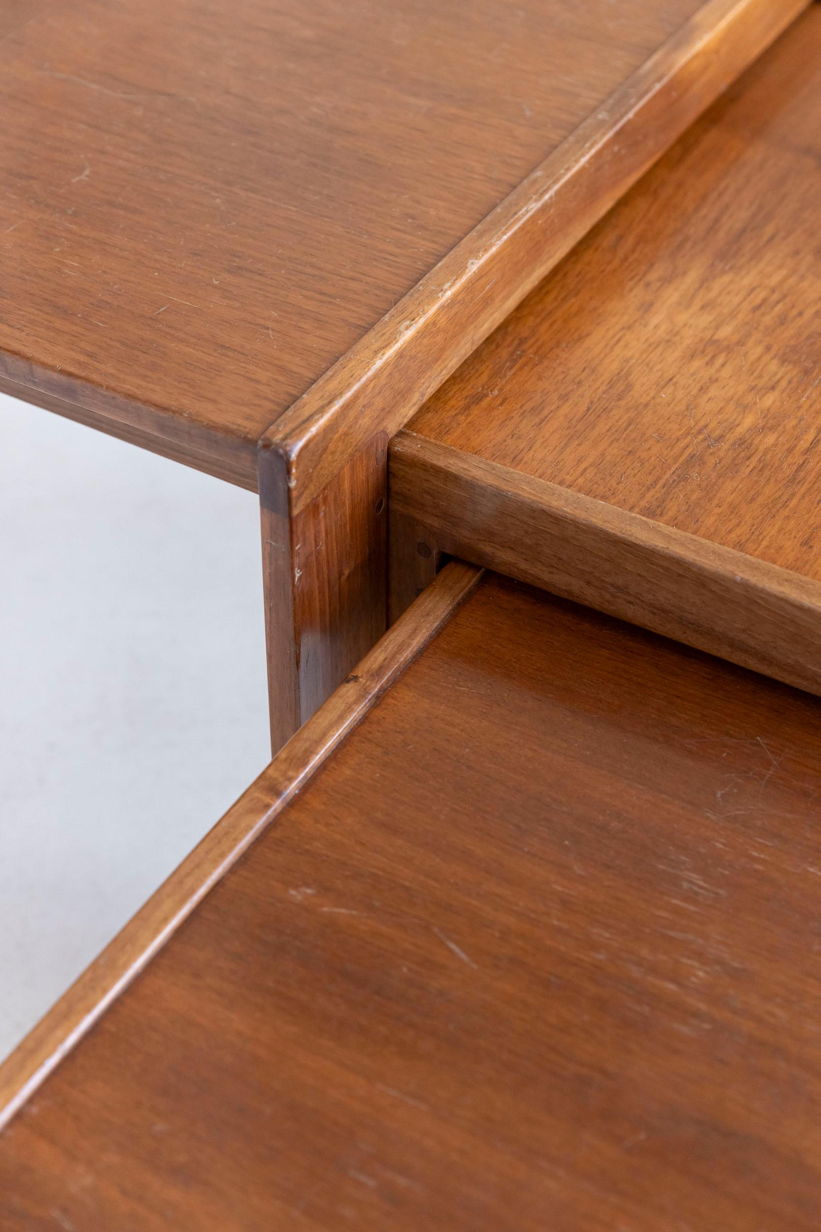 Midcentury coffee tables mod. 777 by  Afra e Tobia Scarpa For Sale 8