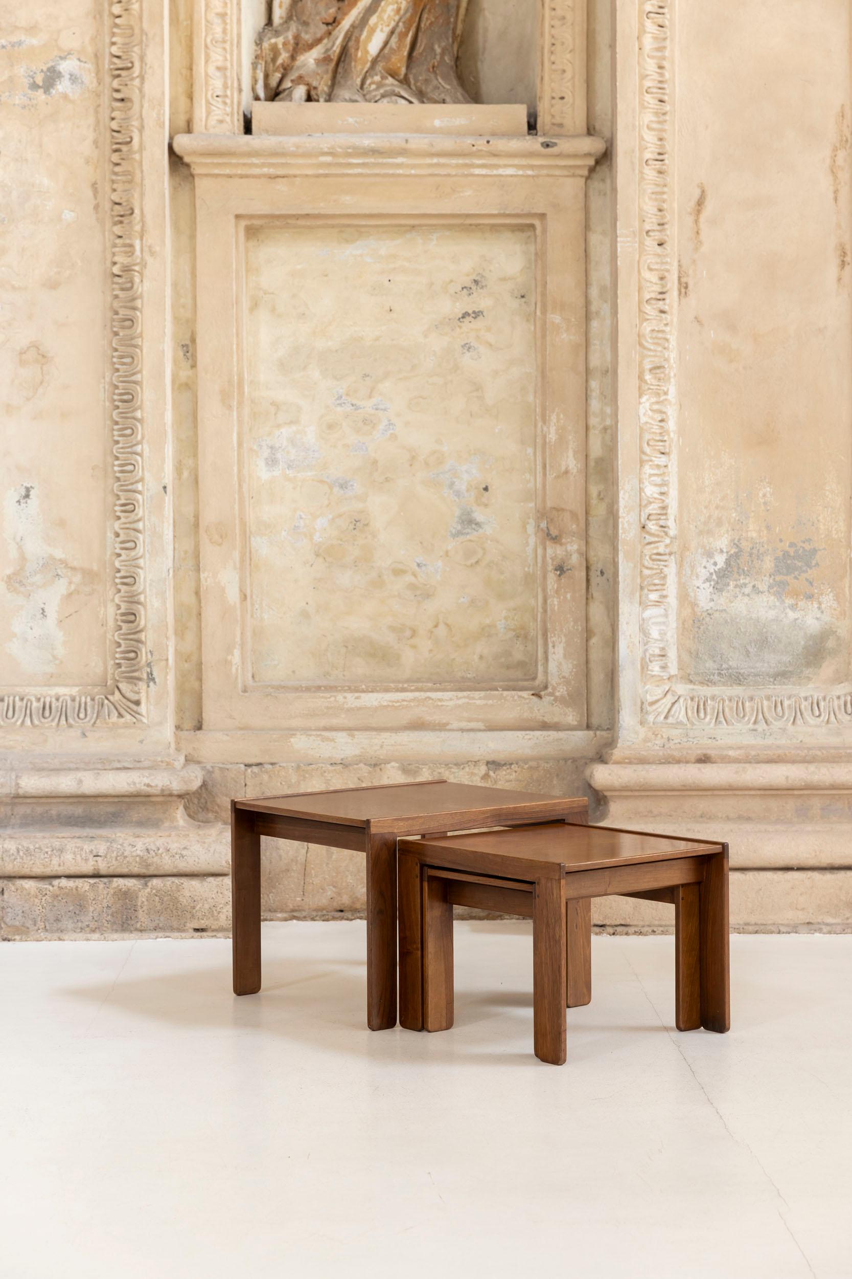 Mid-Century Modern Midcentury coffee tables mod. 777 by  Afra e Tobia Scarpa For Sale