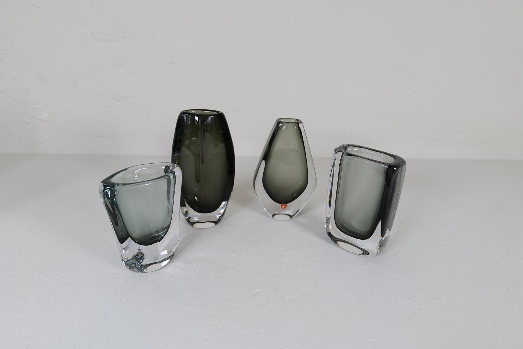 Midcentury Collection of 12 Pieces Art Glass Nils Landberg Orrefors Sweden 1950s For Sale 5