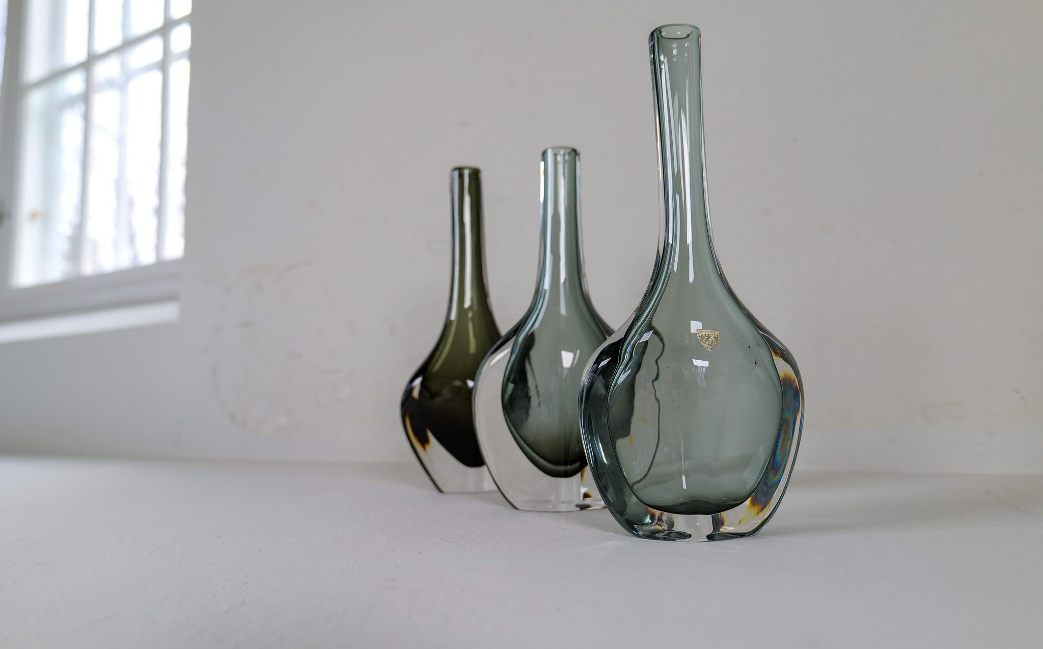 Midcentury Collection of 12 Pieces Art Glass Nils Landberg Orrefors Sweden 1950s For Sale 3