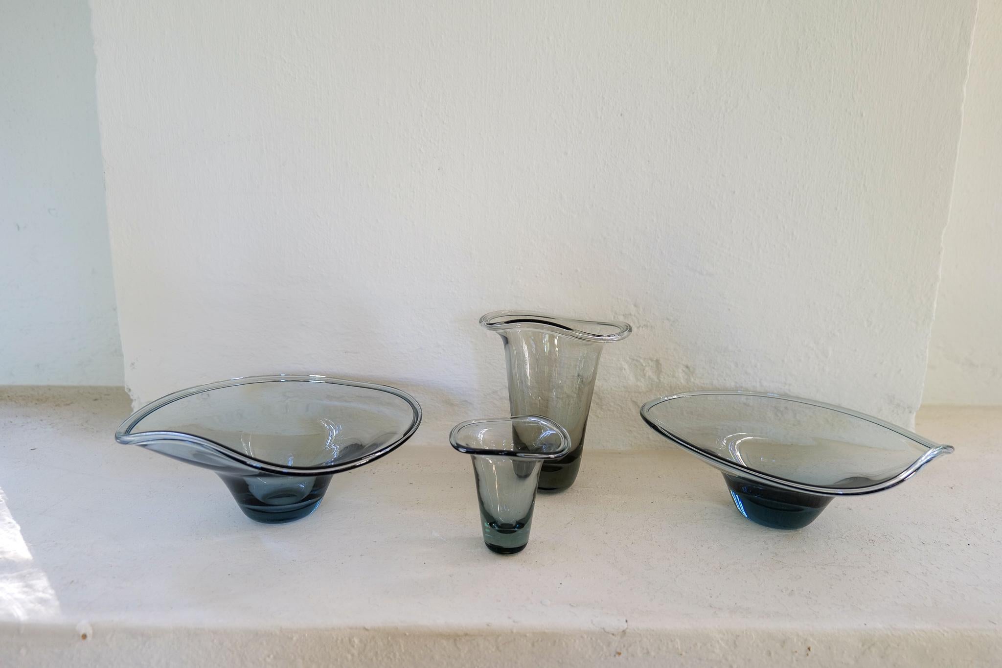 Svedese Collezione di 4 pezzi scultorei del Medioevo di Kosta Vicke Lindstrand Svezia anni '50 in vendita