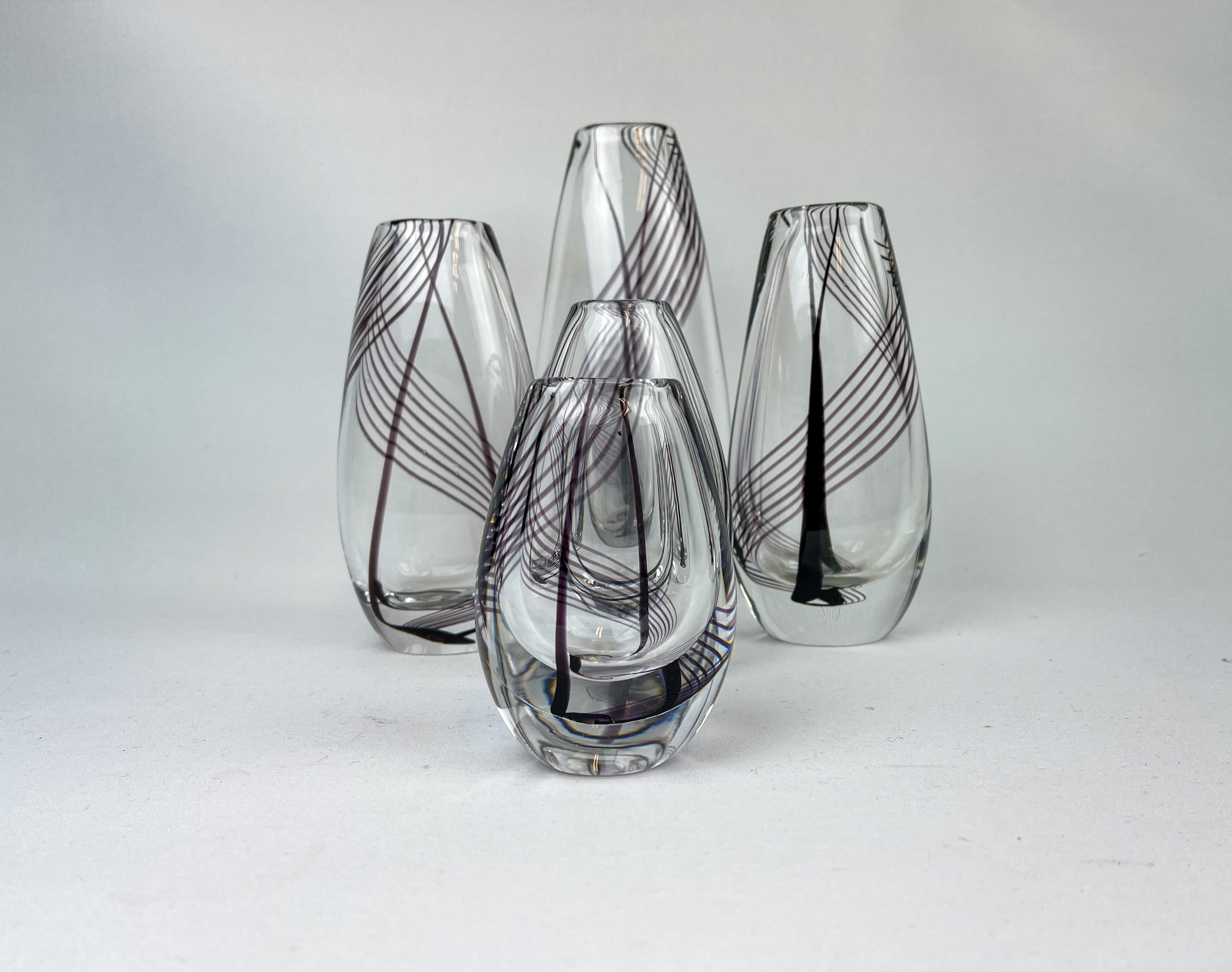Mid-Century moderno Midcentury Collection of Art Glass Vases by Vicke Lindstrand for Kosta Sweden in vendita
