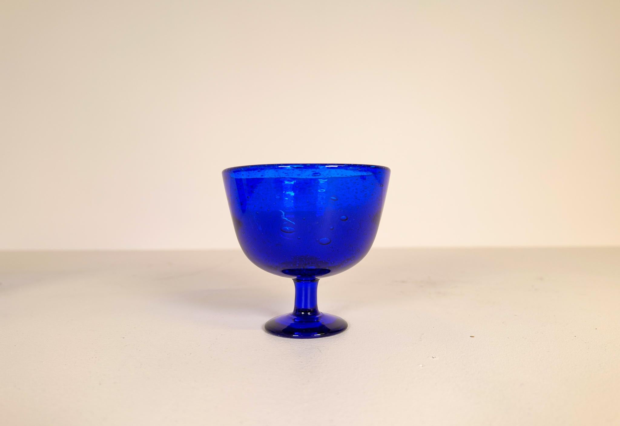 Midcentury Collection of Eight Blue Vases by Erik Hoglund, Sweden, 1960s For Sale 5