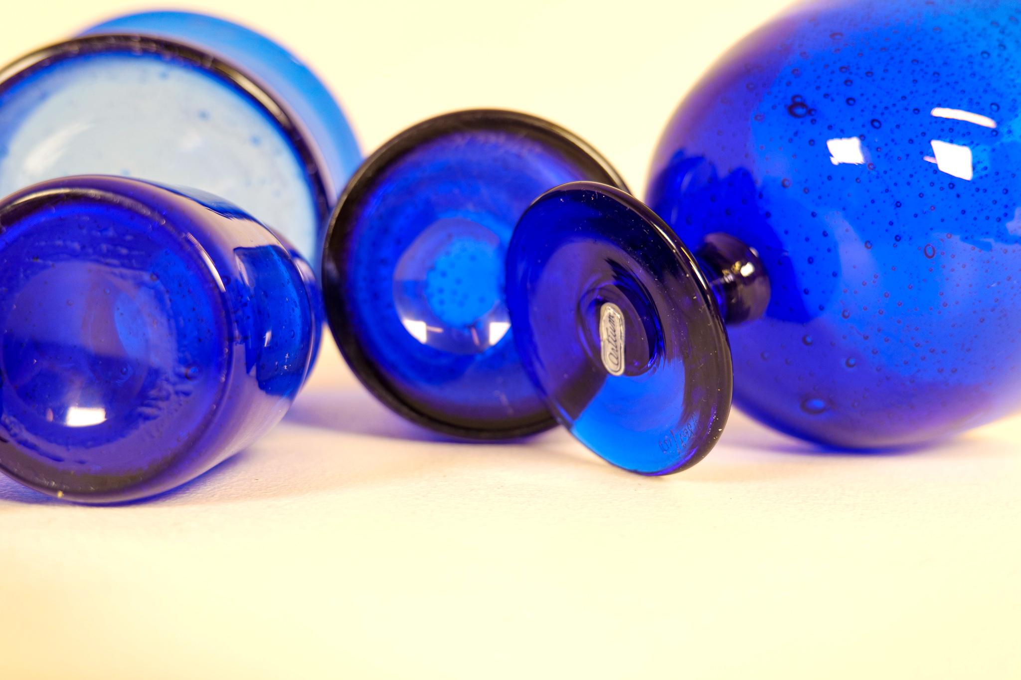 Midcentury Collection of Eight Blue Vases by Erik Hoglund, Sweden, 1960s For Sale 6