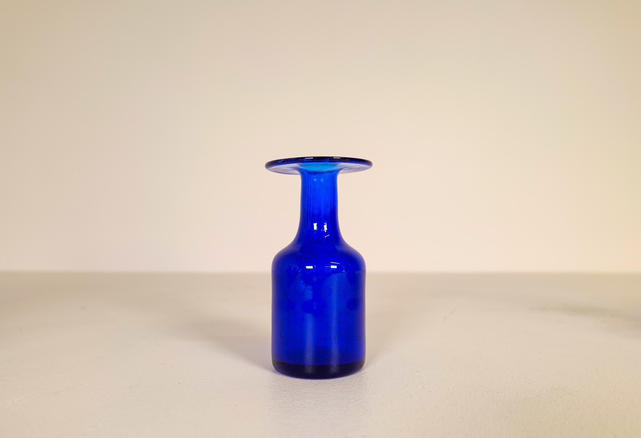 Midcentury Collection of Eight Blue Vases by Erik Hoglund, Sweden, 1960s For Sale 2