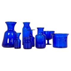 Collection de huit vases bleus du milieu du siècle dernier d'Erik Hoglund, Suède, années 1960