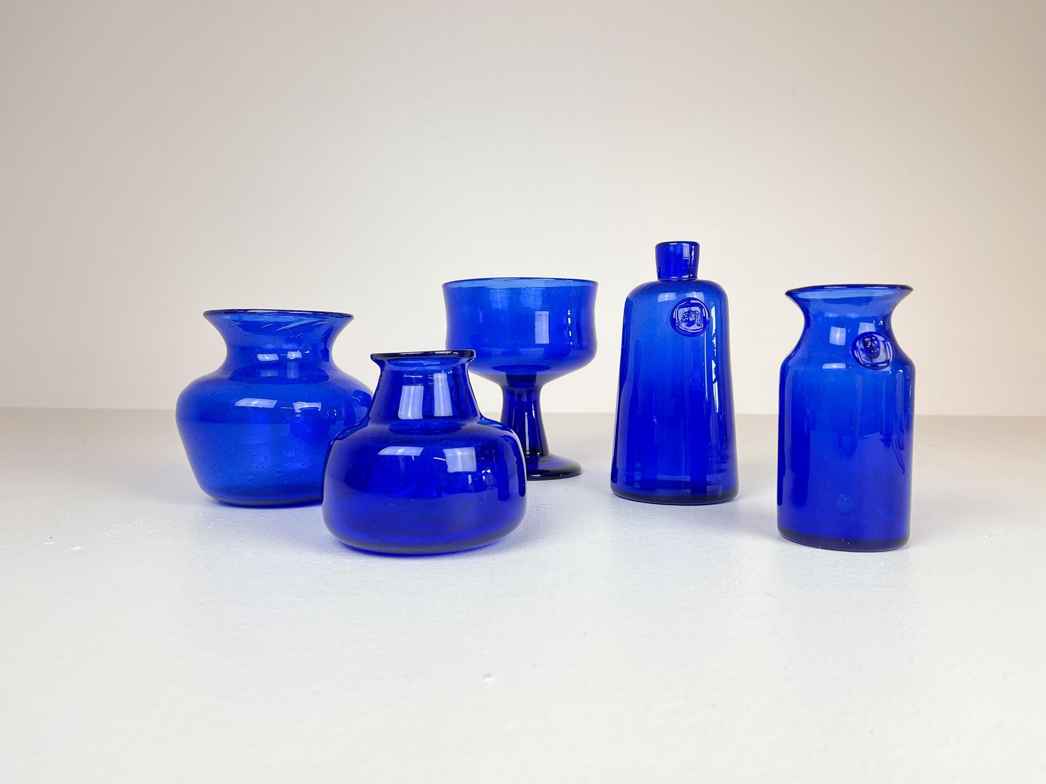 Swedish Midcentury Collection of Five Blue Vases by Erik Hoglund, Sweden, 1960s For Sale