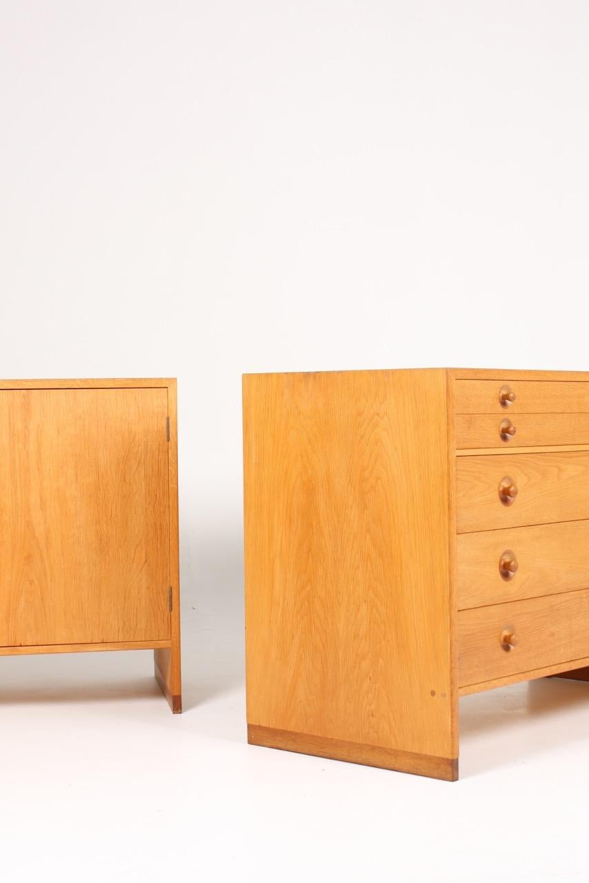 Midcentury Commode and Cabinet in Oak by Hans Wegner, Made in Denmark, 1960s 4