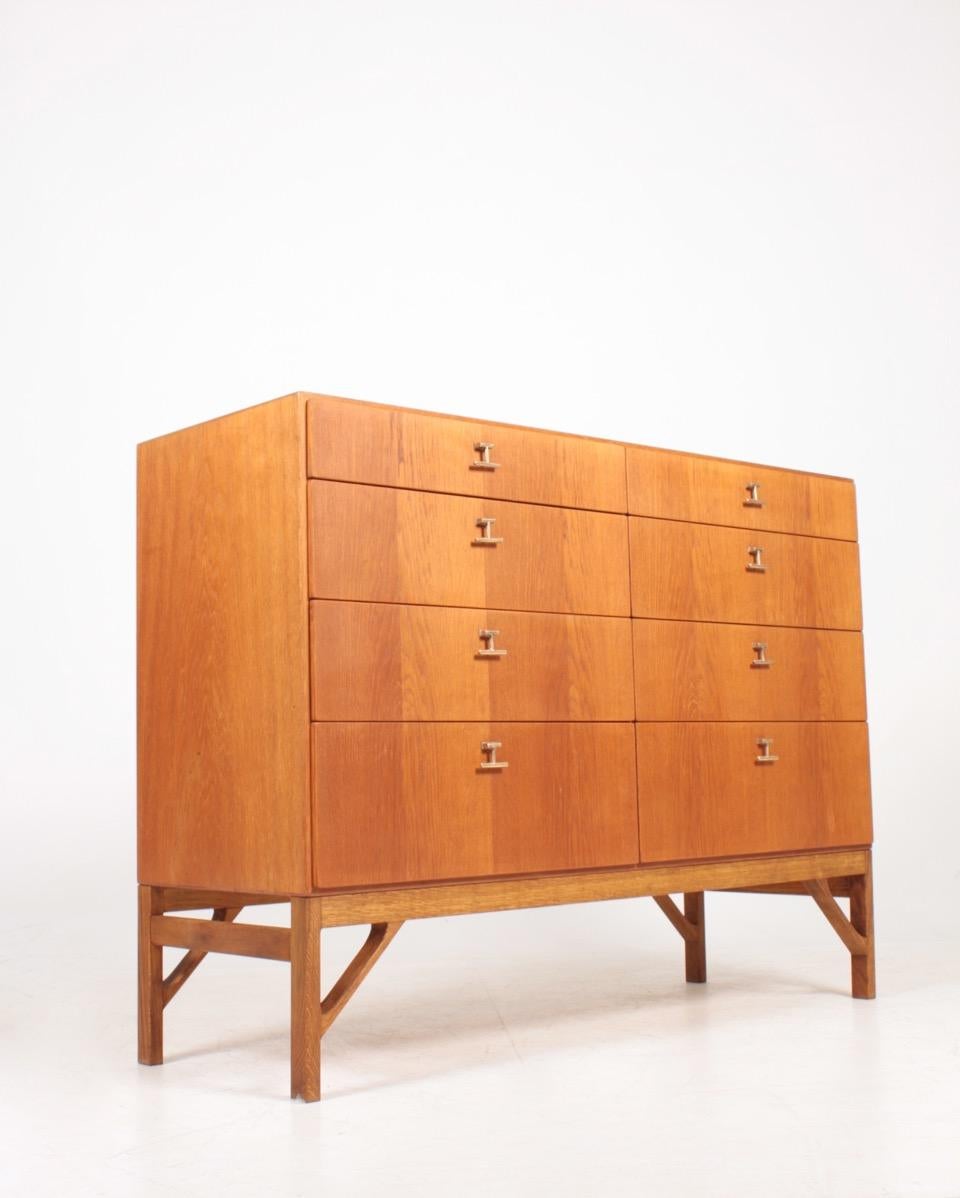 Mid-20th Century Midcentury Commode in Oak by Børge Mogensen, Danish Modern, 1950s