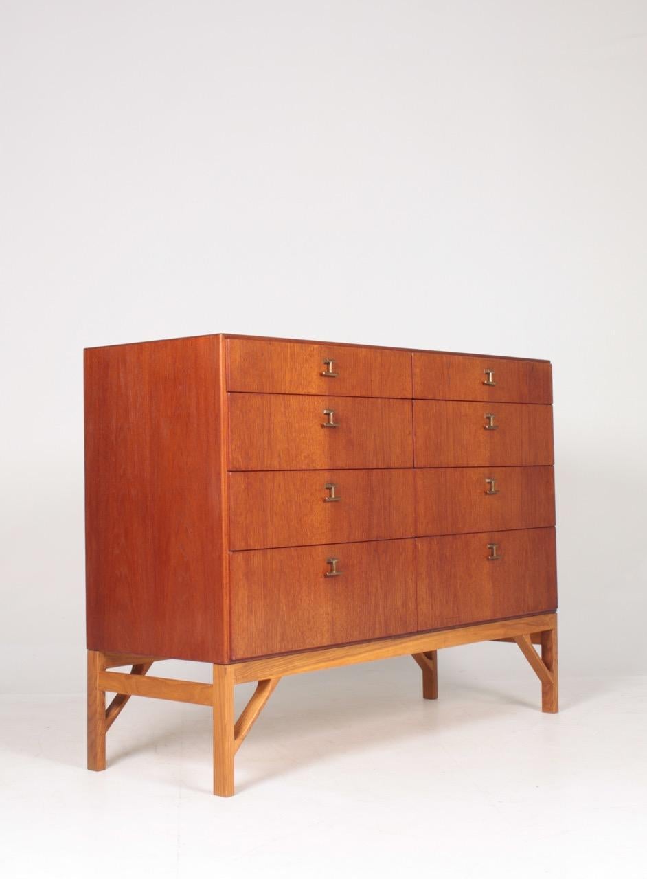 Midcentury Commode in Teak, Brass and Oak by Børge Mogensen Danish Design, 1950s 1