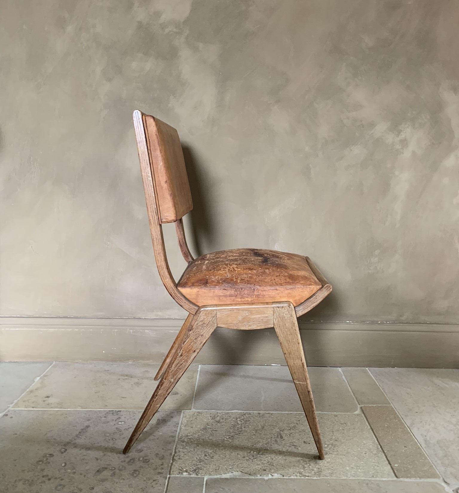 Midcentury Compass Chair in Solid Oak and Leather For Sale 2