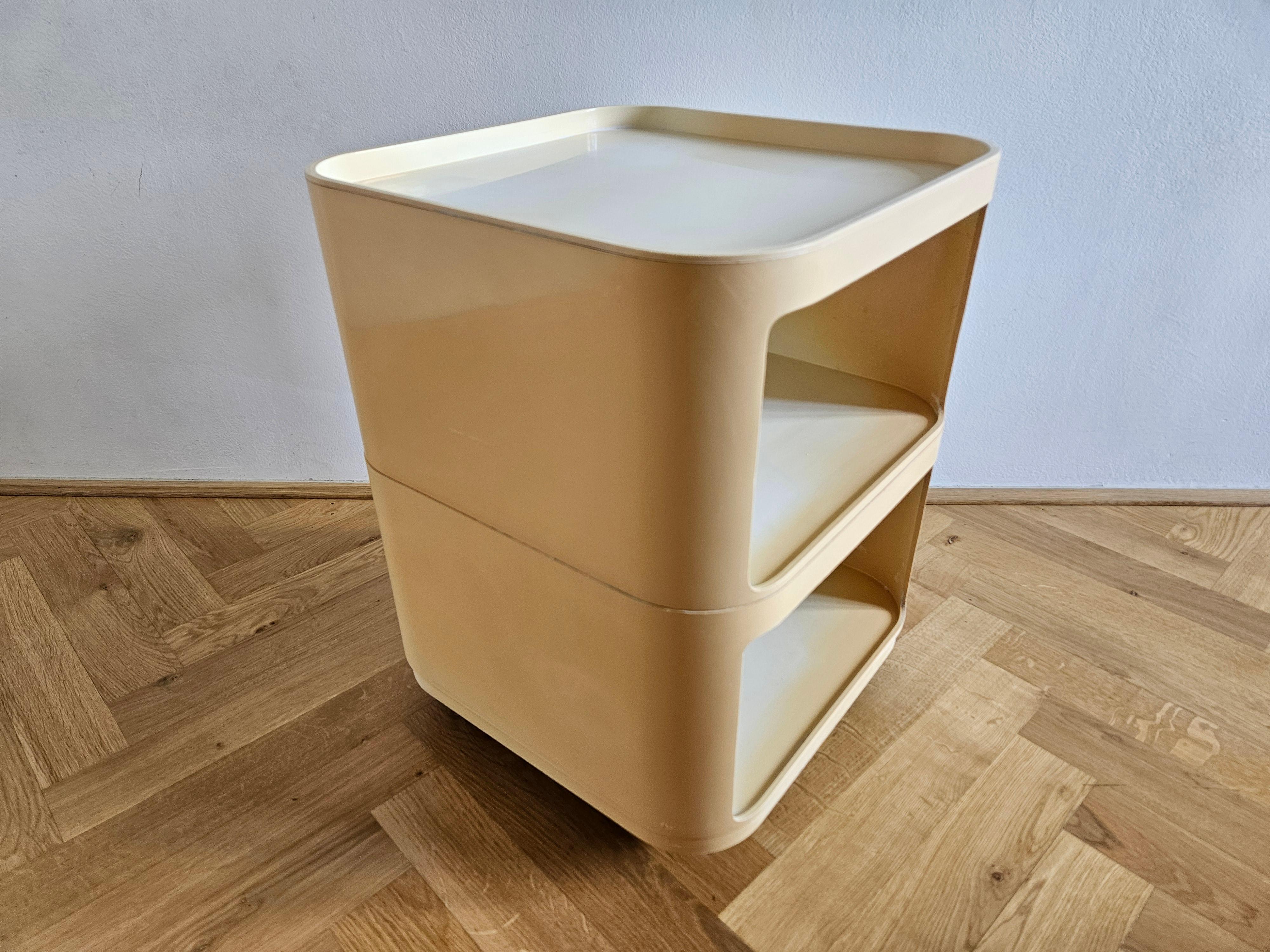 Nachttisch „Componibili“ aus der Mitte des Jahrhunderts, Anna Castelli für Kartell, Italien, 1960er Jahre im Zustand „Gut“ im Angebot in Praha, CZ