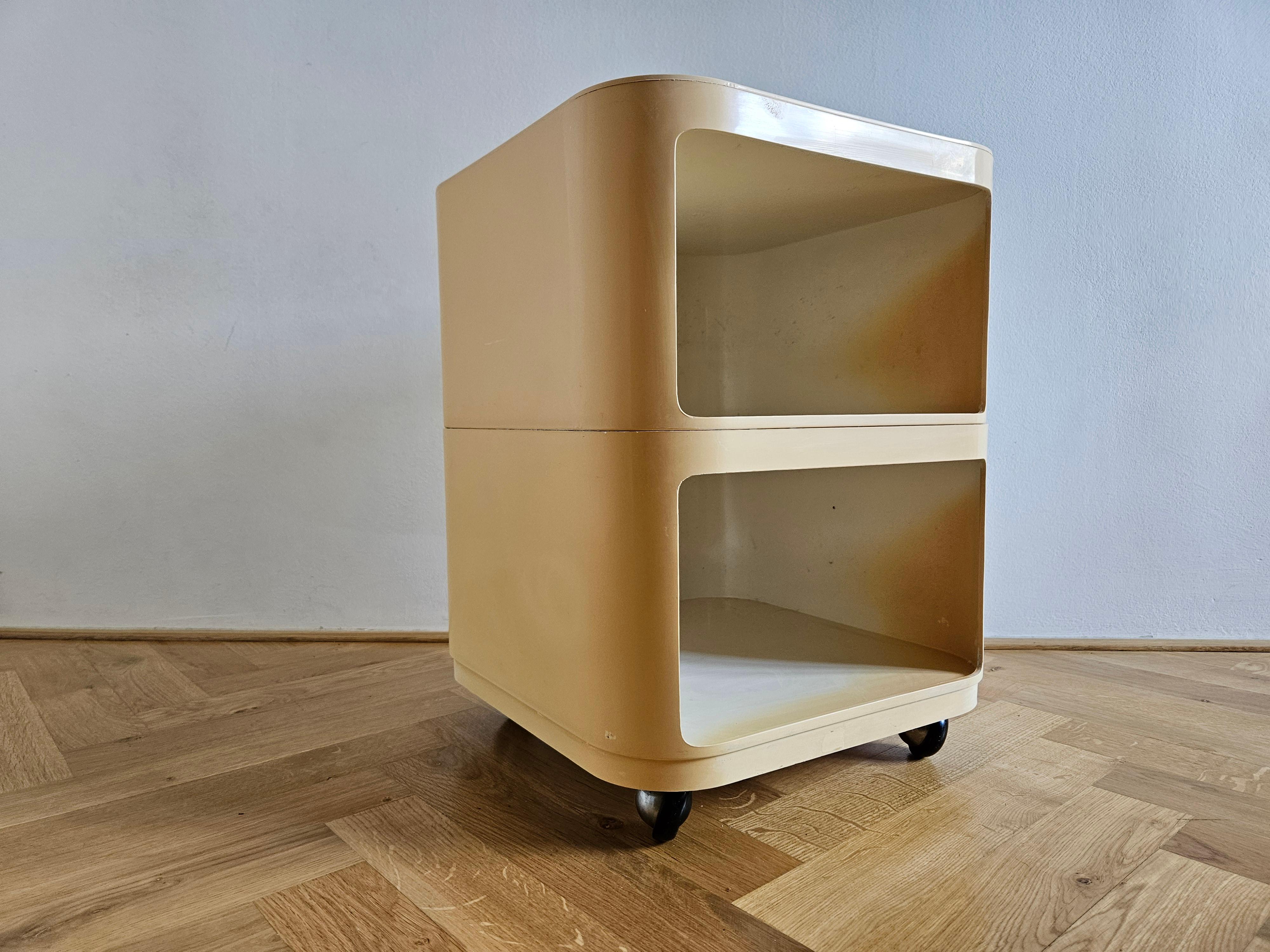 Nachttisch „Componibili“ aus der Mitte des Jahrhunderts, Anna Castelli für Kartell, Italien, 1960er Jahre (Kunststoff) im Angebot