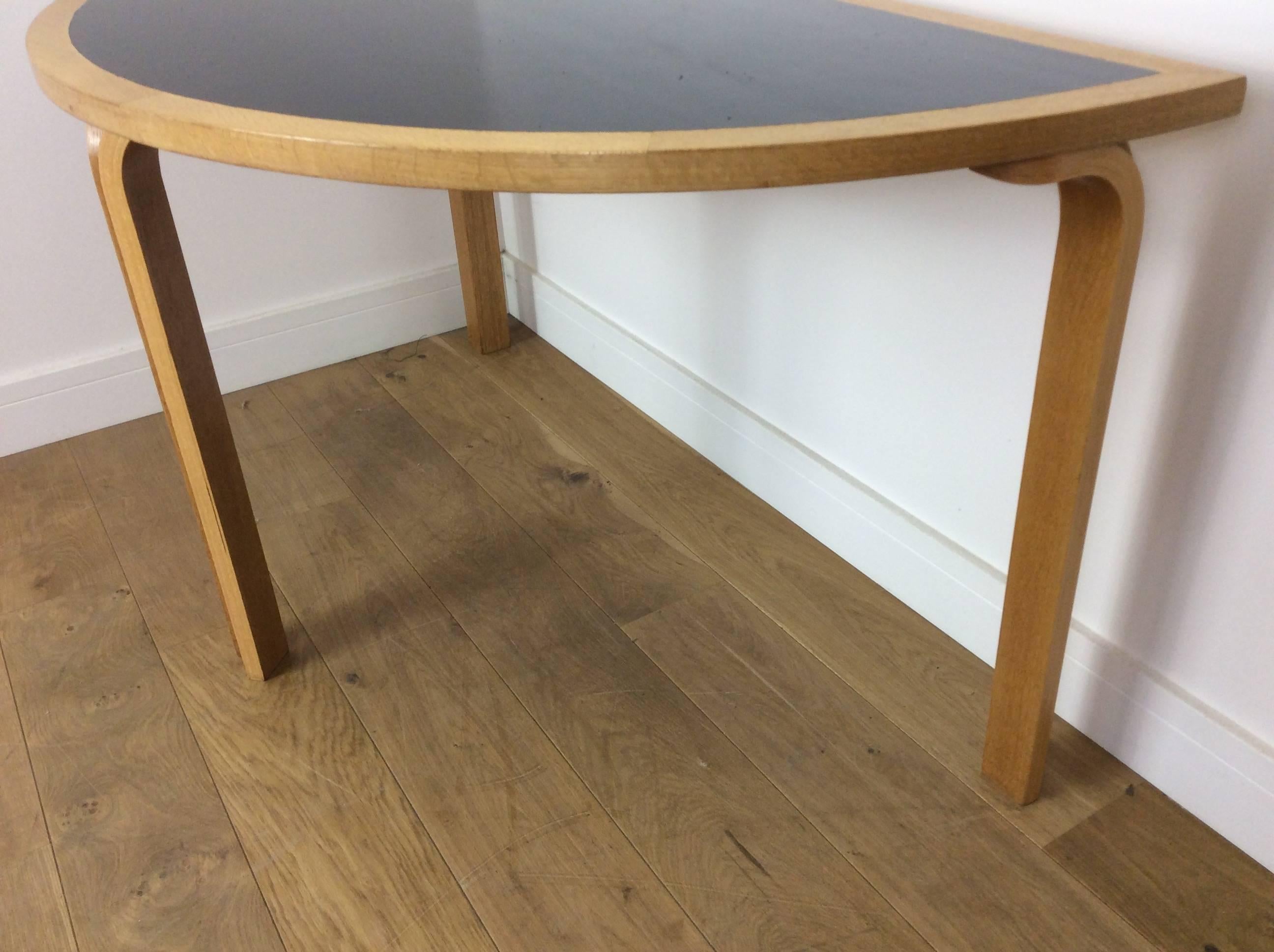 Midcentury Console Tables In Good Condition For Sale In London, GB