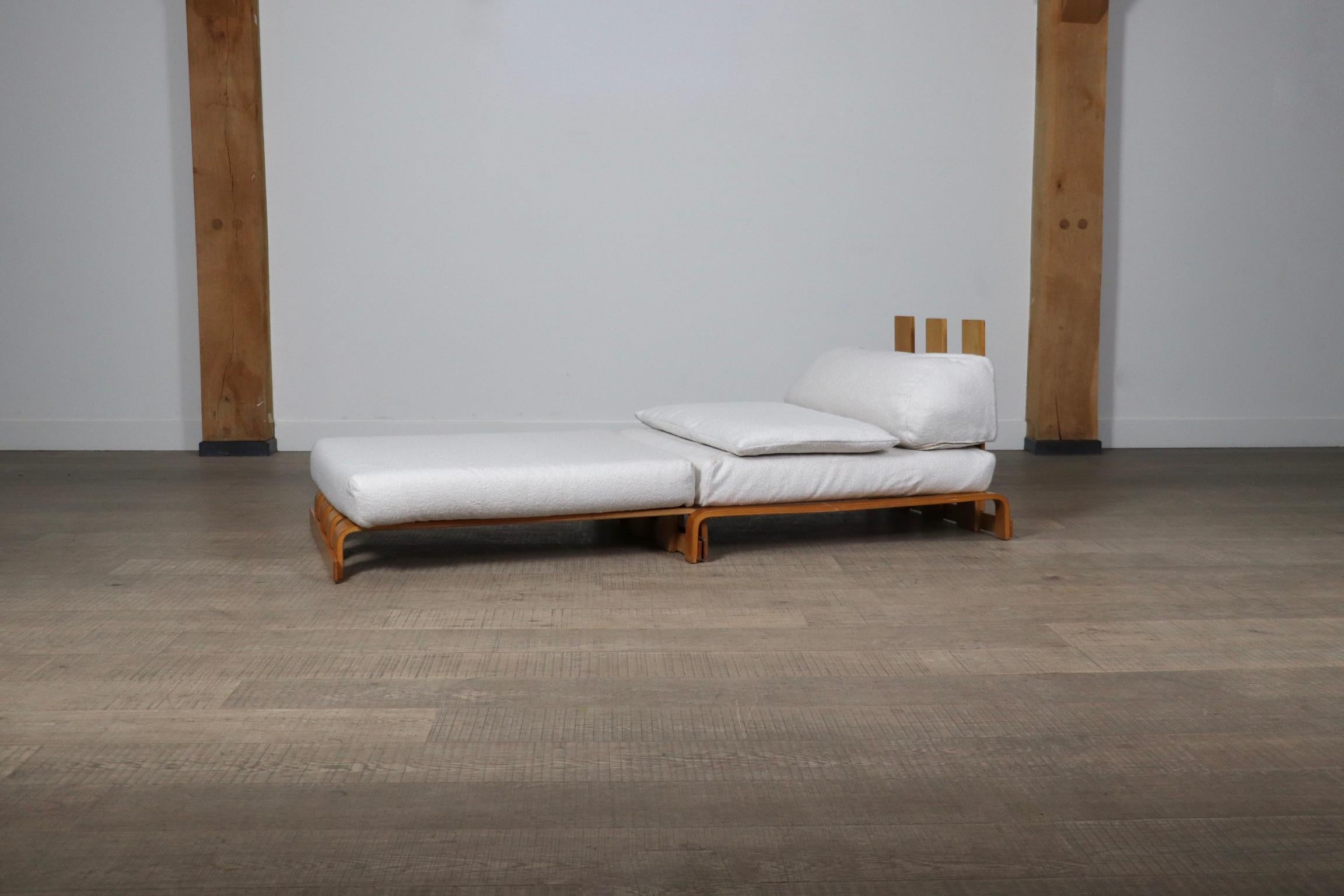 Midcentury Convertible Lounge Chair Bed, Italy 1970s 1