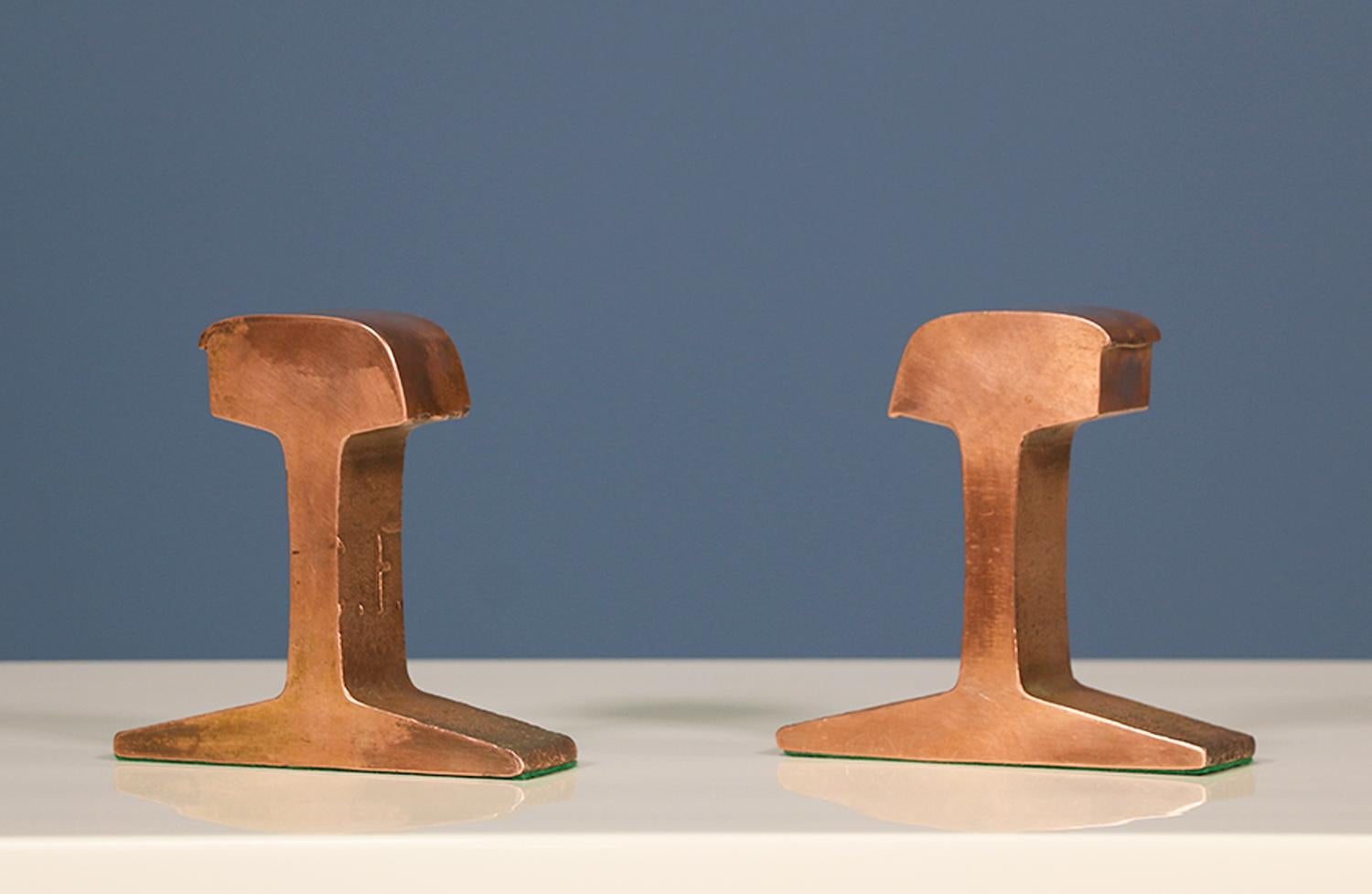 Midcentury Copper Railroad Track Bookends In Excellent Condition In Los Angeles, CA