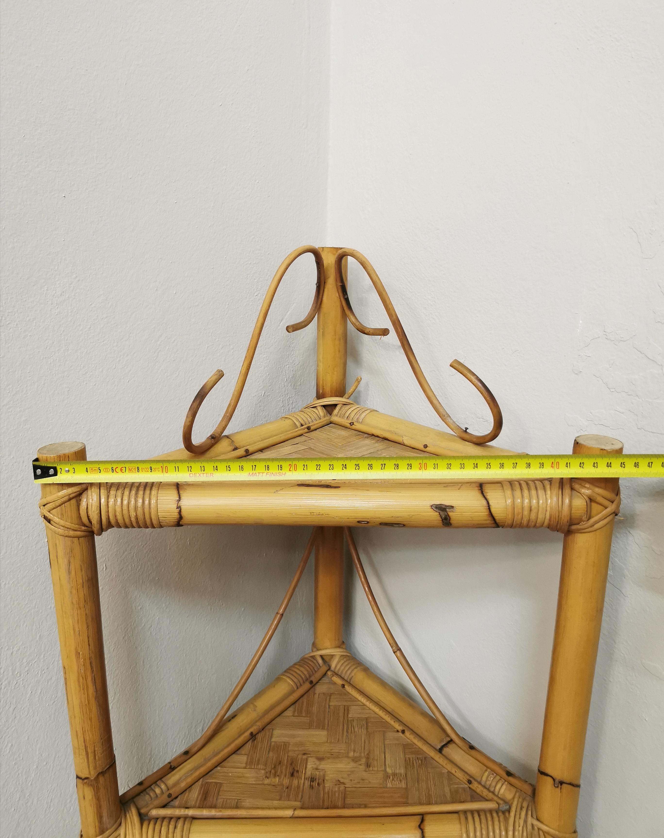 Armadio angolare Midcentury Bamboo Rattan Design Italiano 1960s in vendita 4