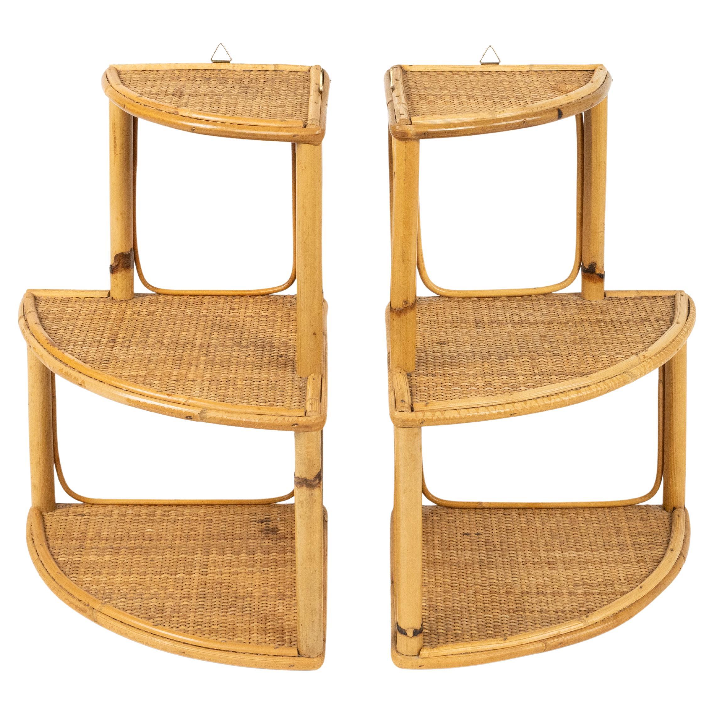 Eckregal aus Bambus, Rattan und Korbweide aus der Mitte des Jahrhunderts, Italien 1960er Jahre, Paar 10