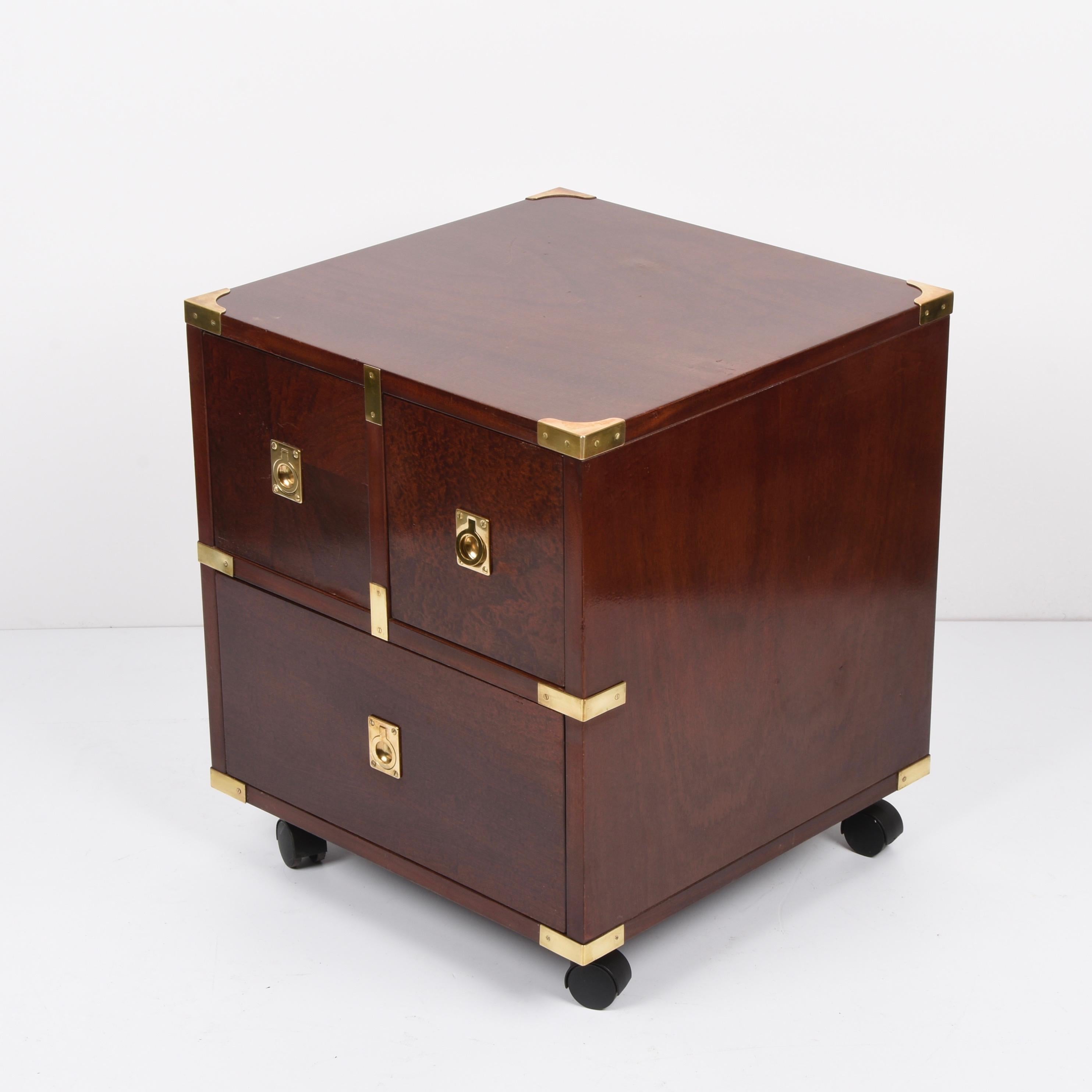 Midcentury Country Style Wood and Brass English Chest of Drawers, 1960s 5