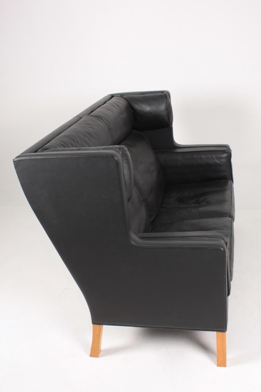 Sofa „Coupe“ aus Leder aus der Mitte des Jahrhunderts, entworfen von Brge Mogensen im Angebot 4