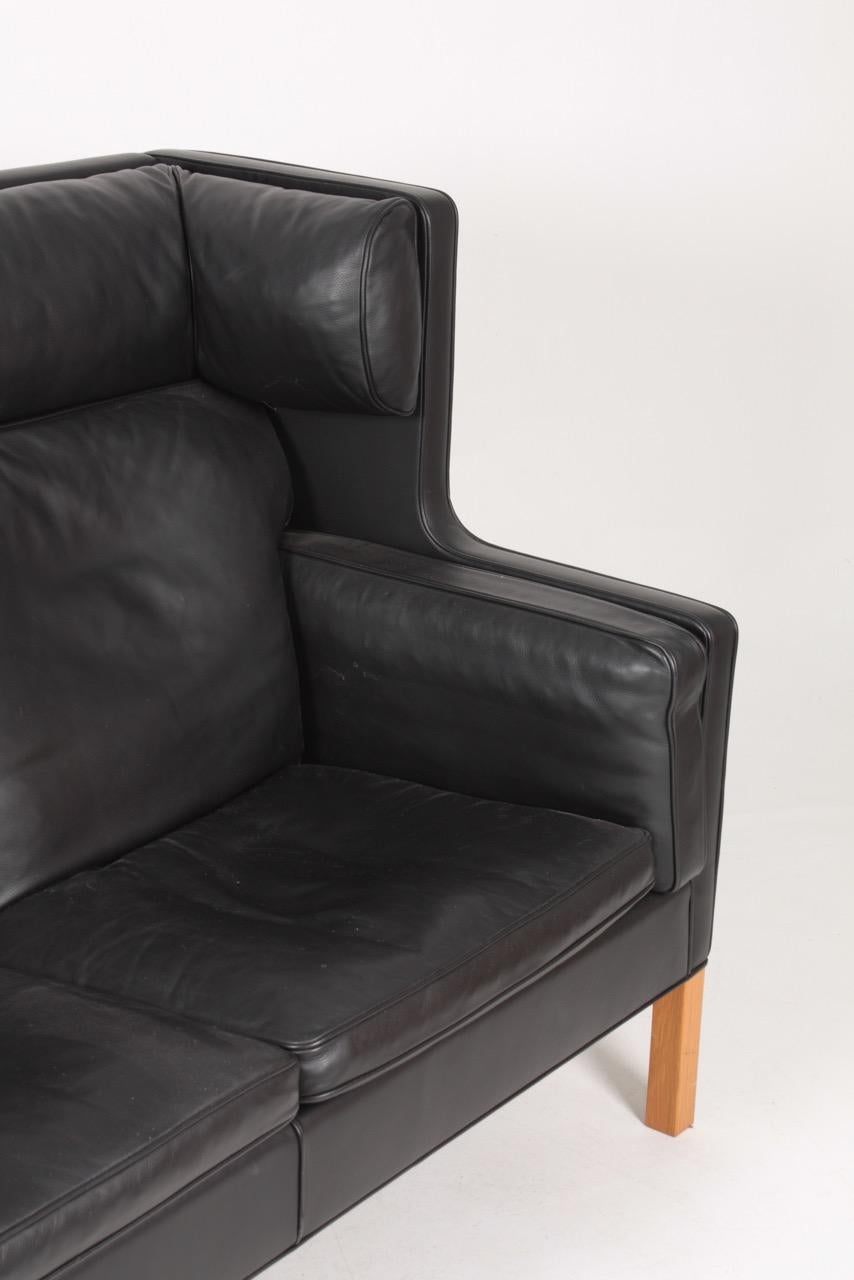 Sofa „Coupe“ aus Leder aus der Mitte des Jahrhunderts, entworfen von Brge Mogensen im Angebot 1