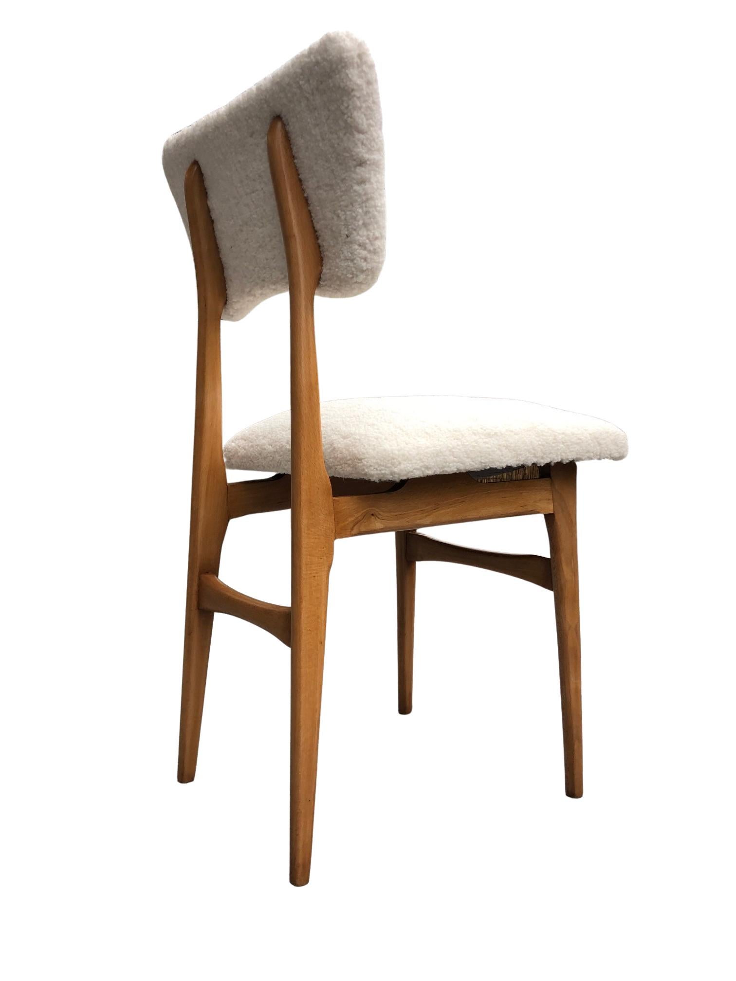 Midcentury Cream Bouclé and Wood Dining Chairs, Europe, 1960s, Set of Four For Sale 4