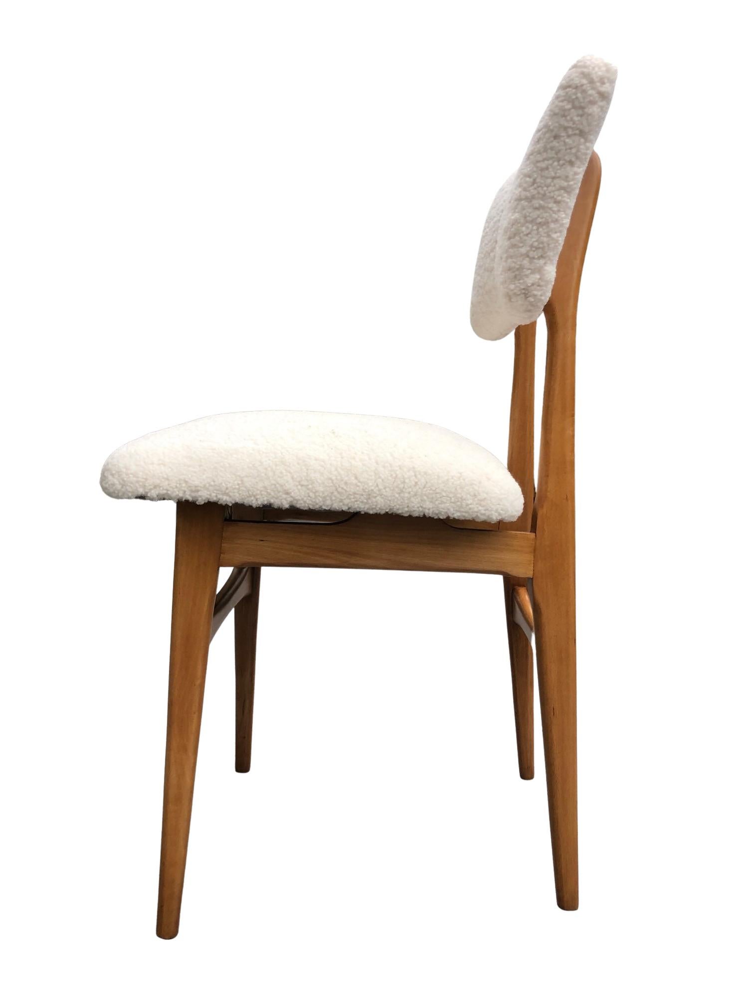Midcentury Cream Bouclé and Wood Dining Chairs, Europe, 1960s, Set of Four In Excellent Condition For Sale In WARSZAWA, 14