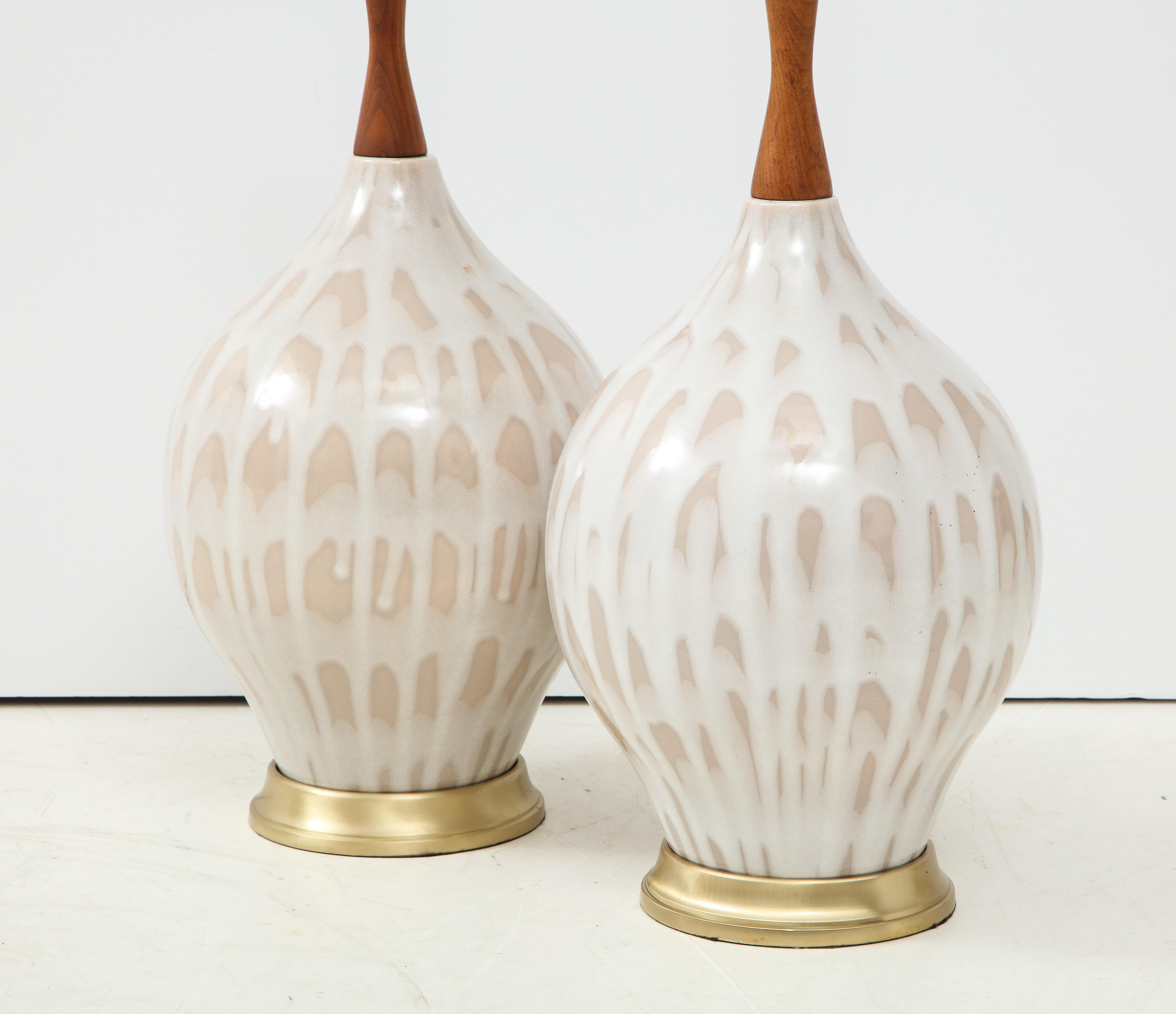 Midcentury Cream, Taupe Ceramic Lamps In Excellent Condition In New York, NY