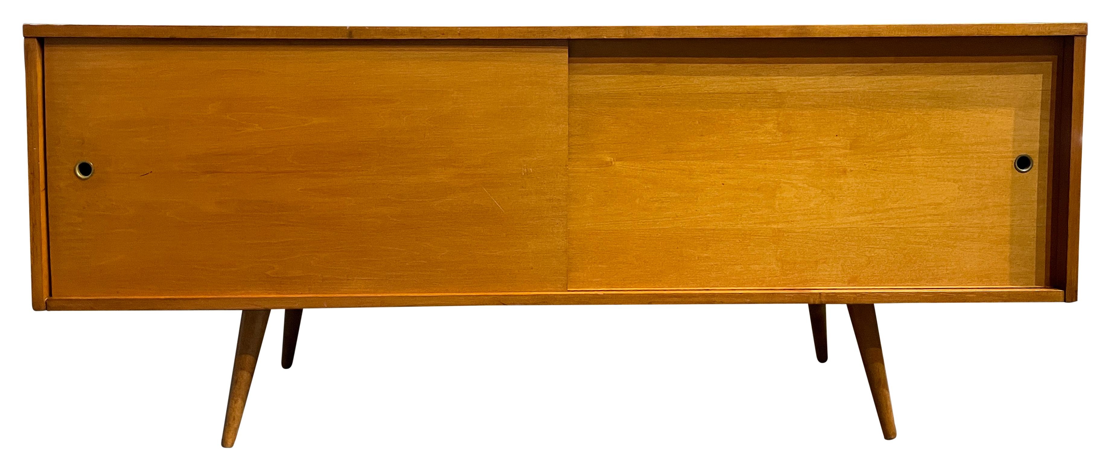 20th Century Midcentury Credenza by Paul McCobb Planner Group #1513 Wood Doors Maple For Sale