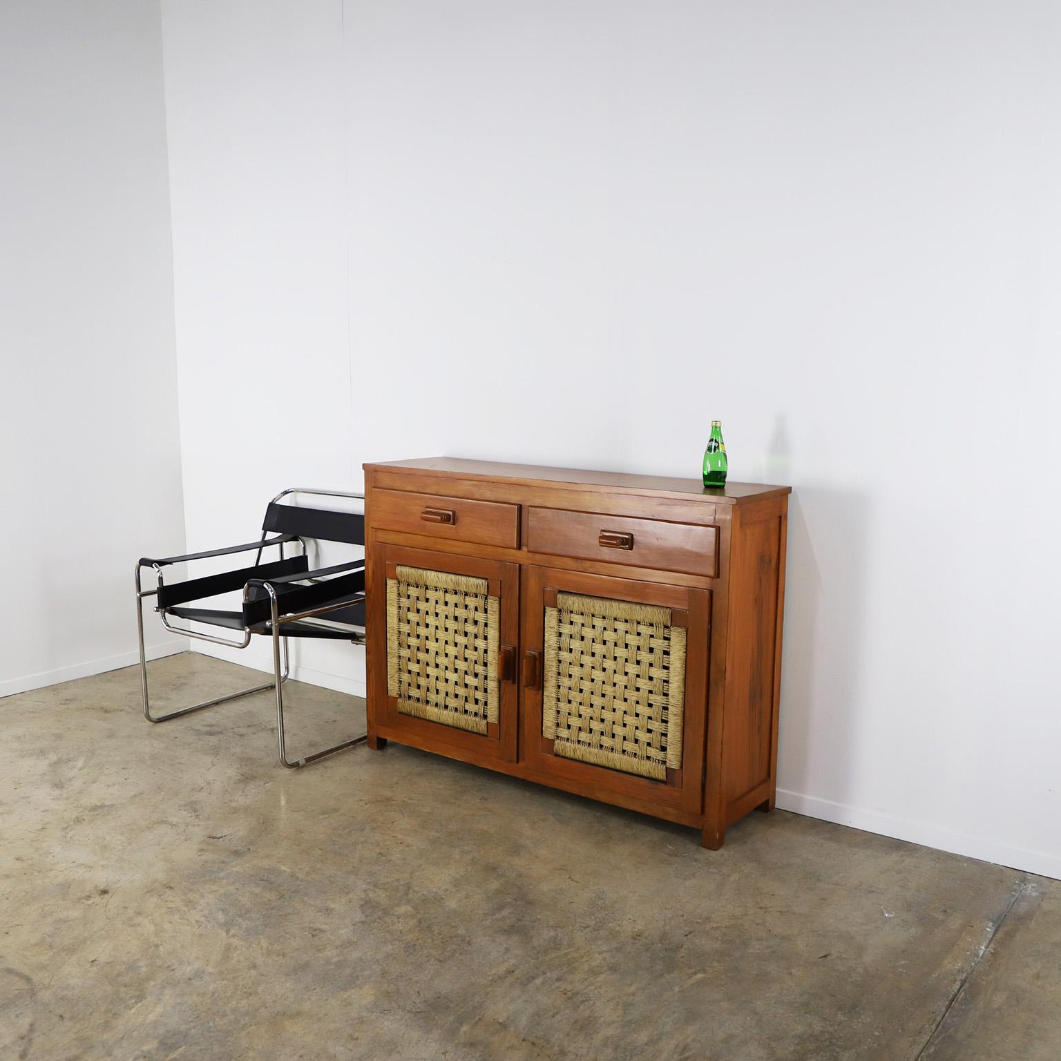 Midcentury Credenza in the Style of Clara Porset In Good Condition For Sale In Mexico City, CDMX