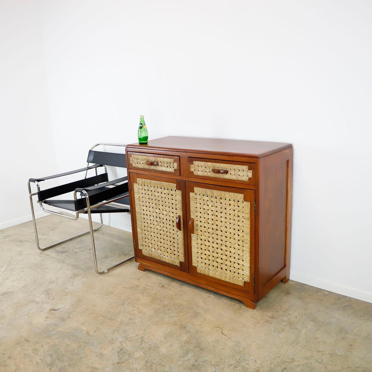 Midcentury Credenza in the Style of Clara Porset In Good Condition In Mexico City, CDMX