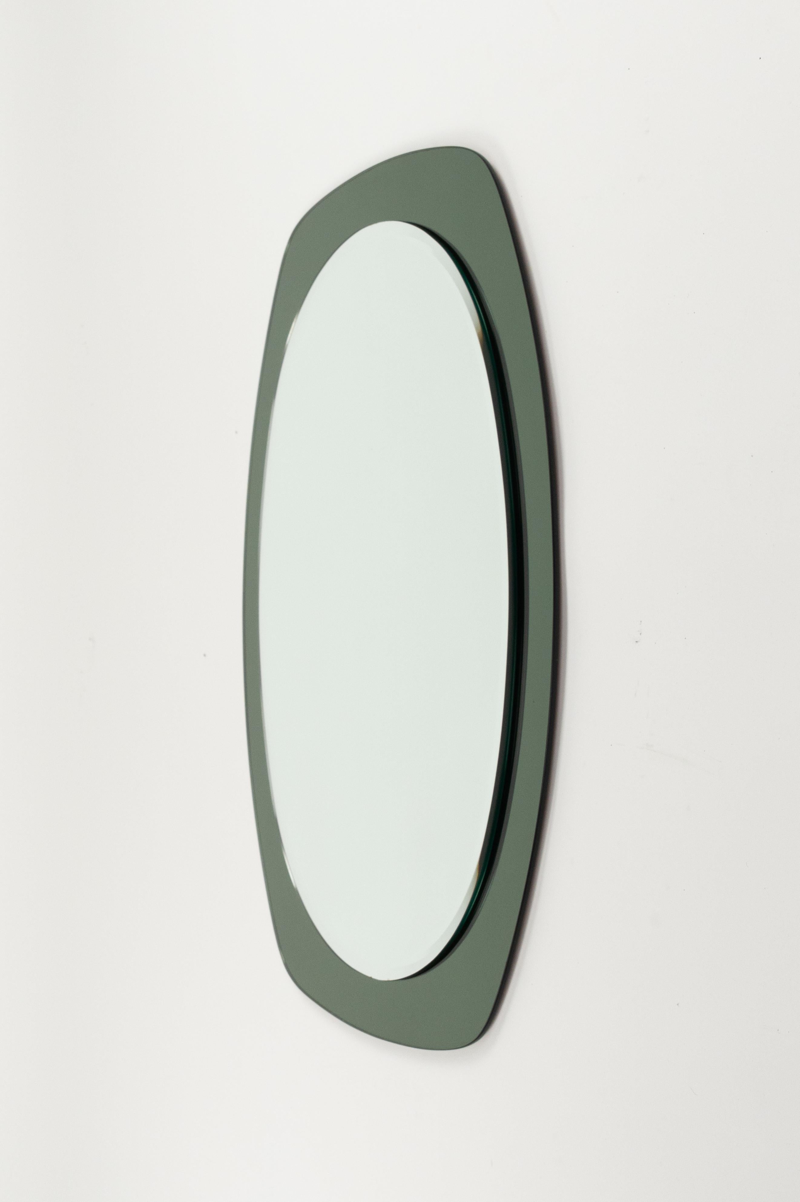 Italian Midcentury Cristal Art Oval Wall Mirror with Green Frame, Italy 1960s For Sale