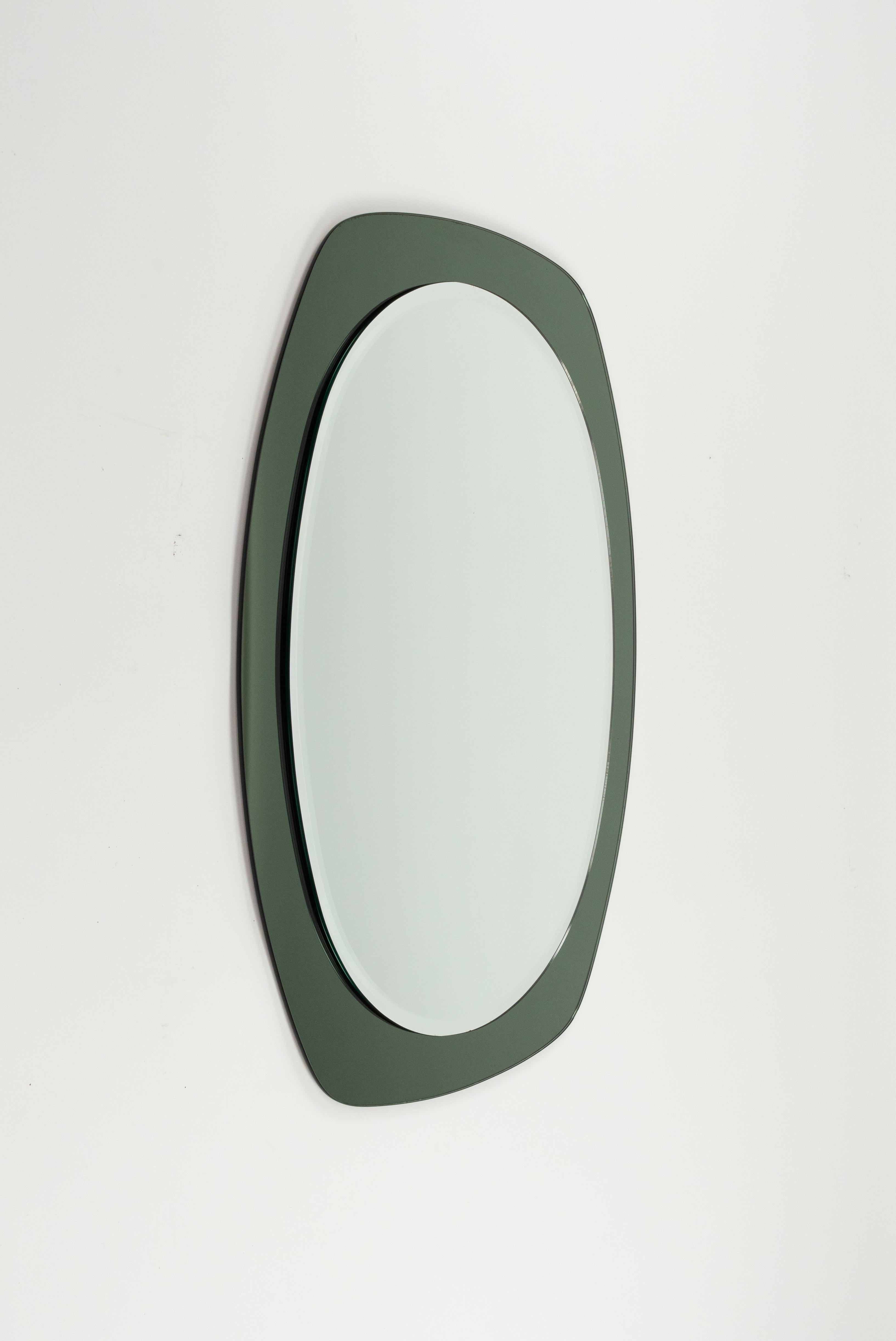 Midcentury Cristal Art Oval Wall Mirror with Green Frame, Italy 1960s For Sale 2