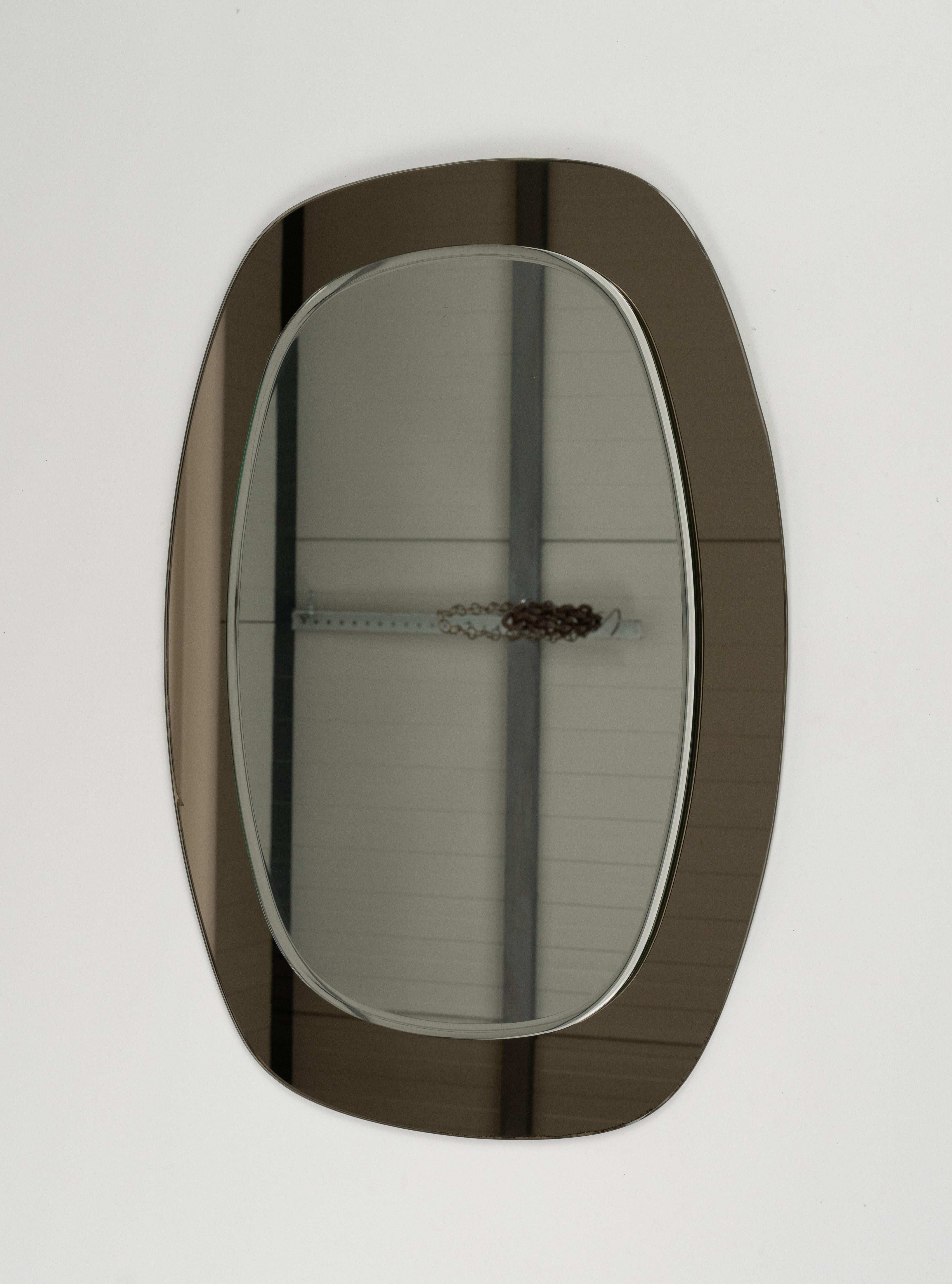 Midcentury Cristal Art Oval Wall Mirror with Smoked Frame, Italy 1960s For Sale 2
