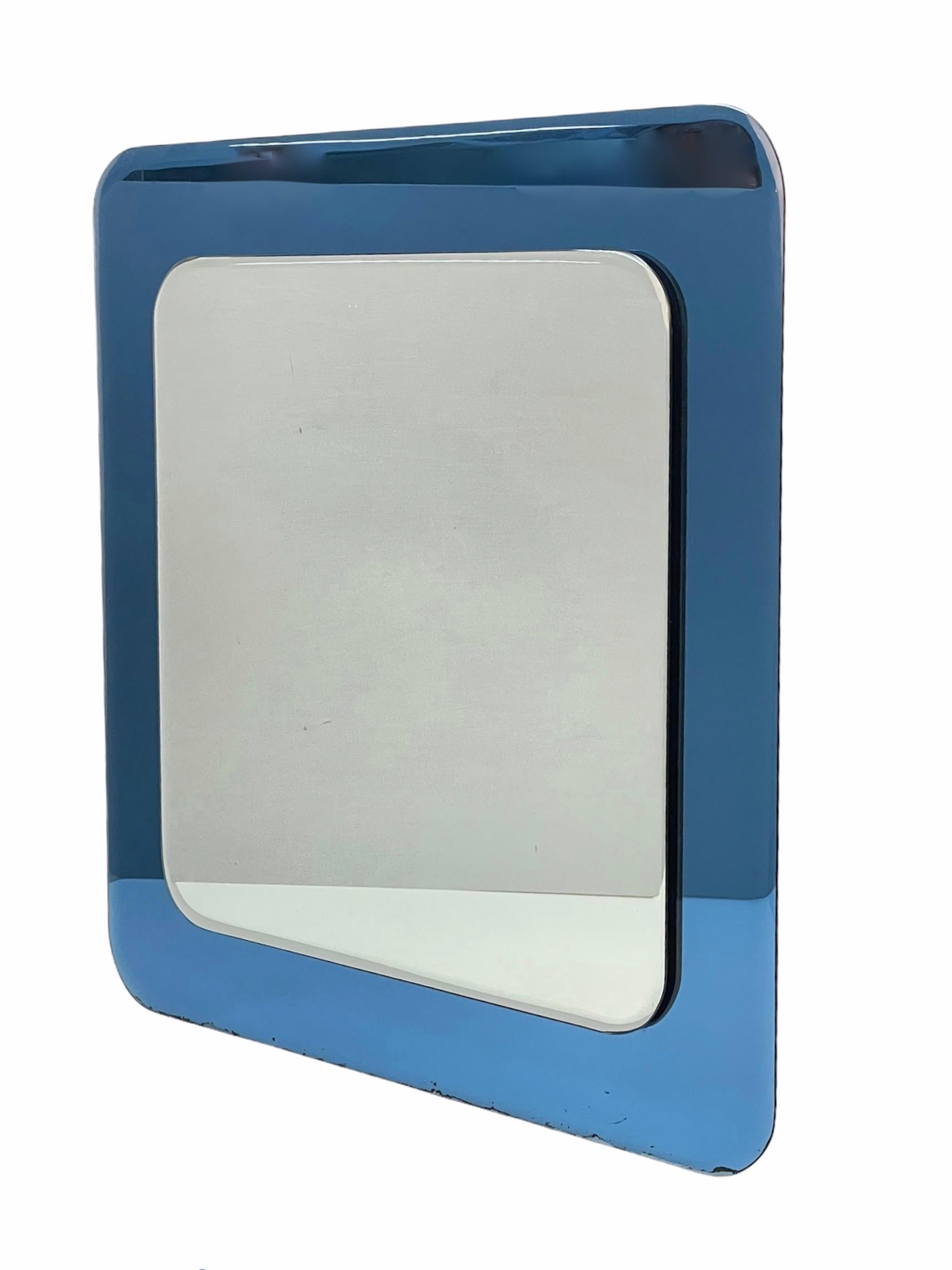 Espejo de pared italiano cuadrado Cristal Arte de mediados de siglo con marco de cristal azul, años 60 en venta 5