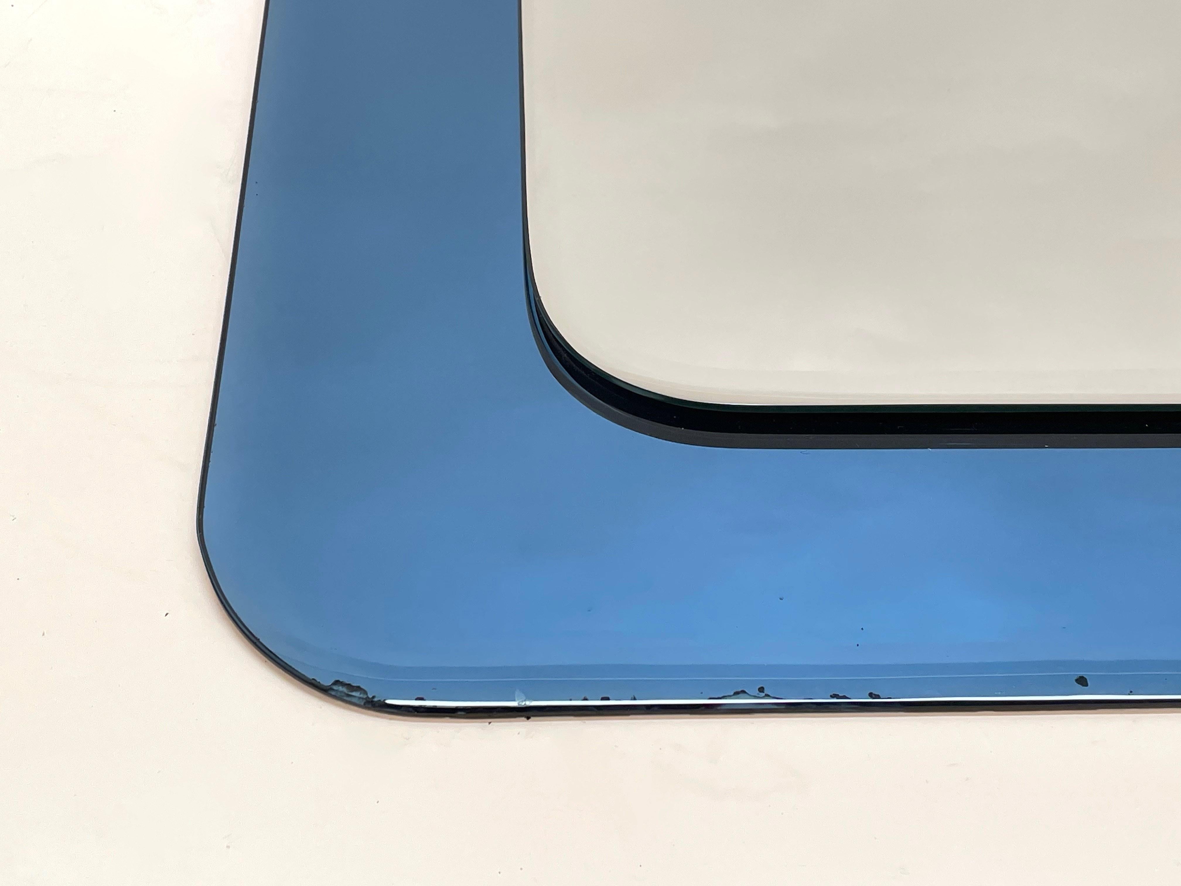 Espejo de pared italiano cuadrado Cristal Arte de mediados de siglo con marco de cristal azul, años 60 en venta 9