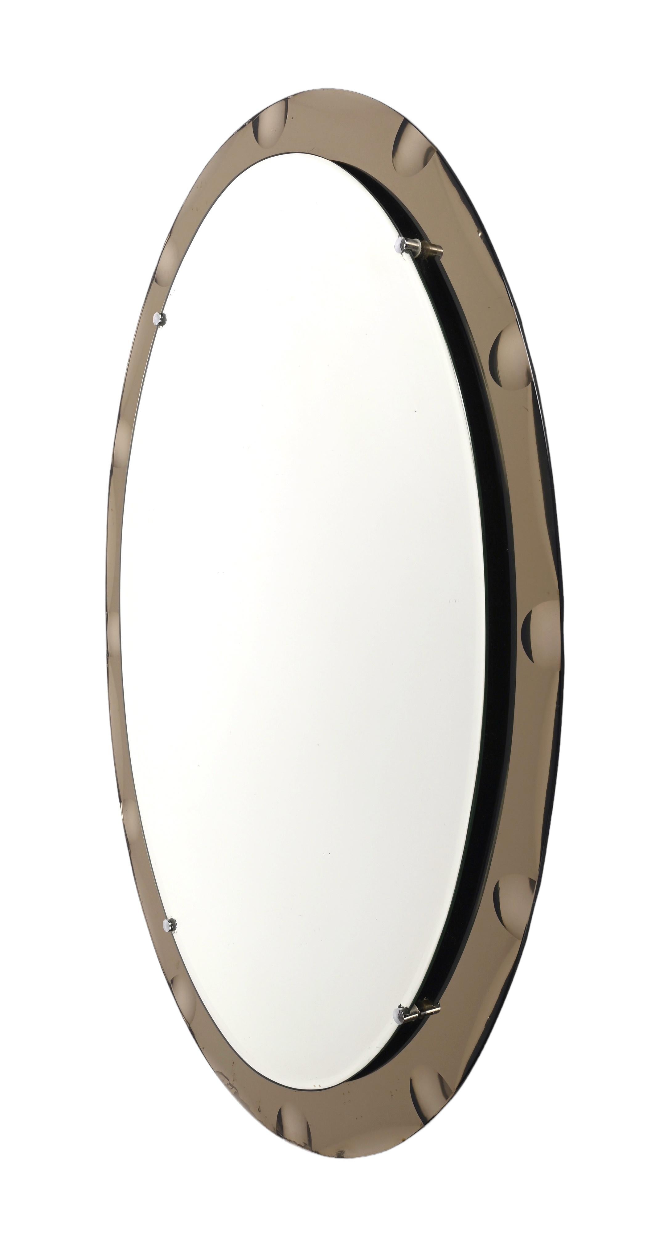 Italienischer ovaler Cristal Arte-Spiegel aus der Mitte des Jahrhunderts mit vergoldetem Bronzerahmen, 1960er Jahre (Moderne der Mitte des Jahrhunderts) im Angebot