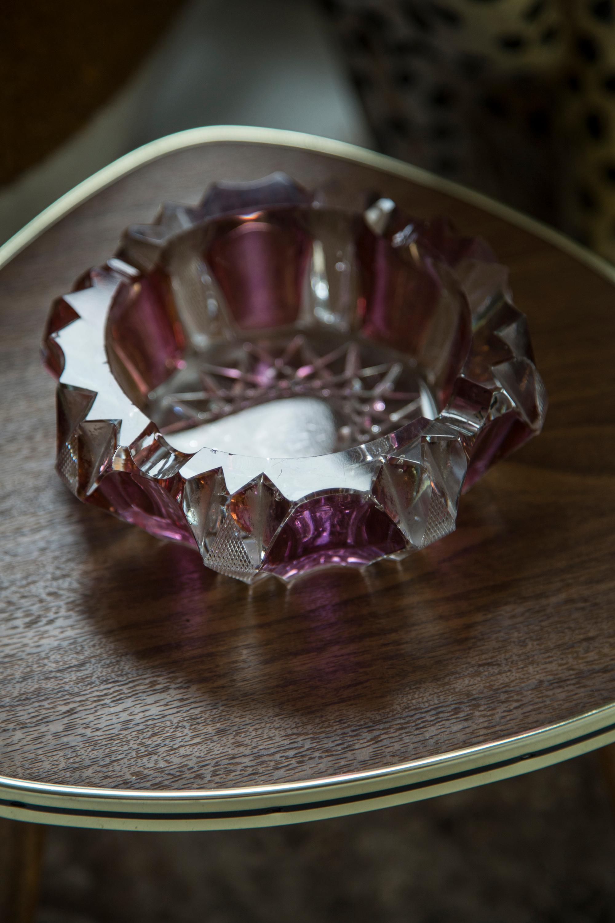 Midcentury Crystal Pink Glass Bowl Ashtray, Italy, 1970s In Good Condition In 05-080 Hornowek, PL